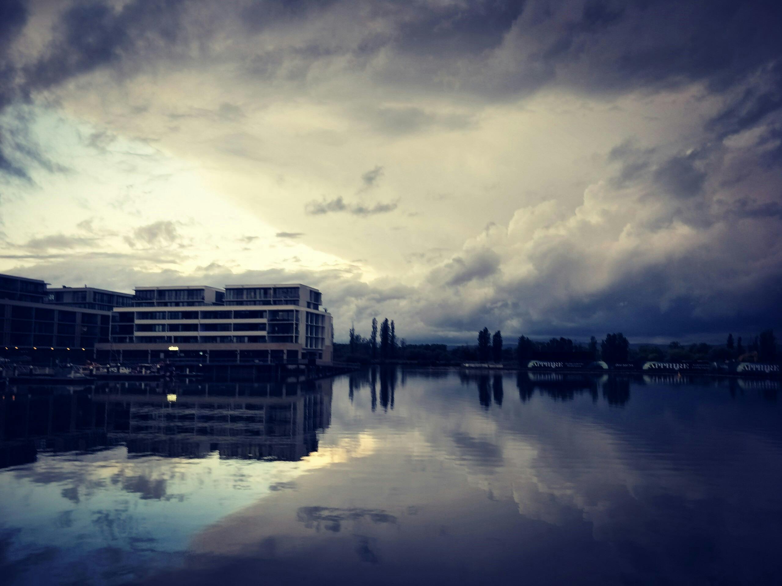 Looking for Ghosts at the Kingston Foreshore
