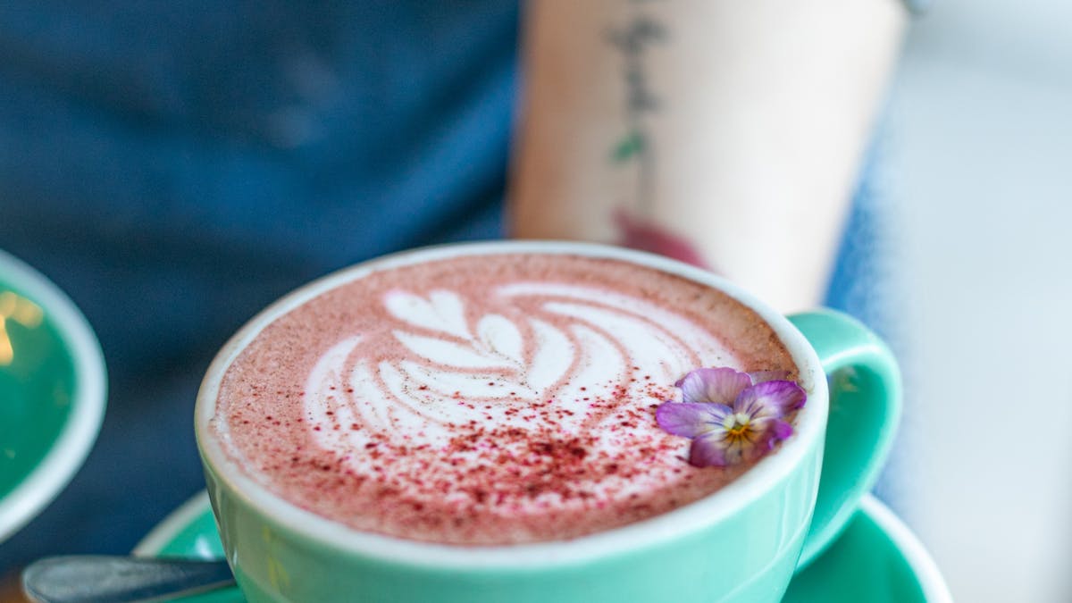 Beetroot latte