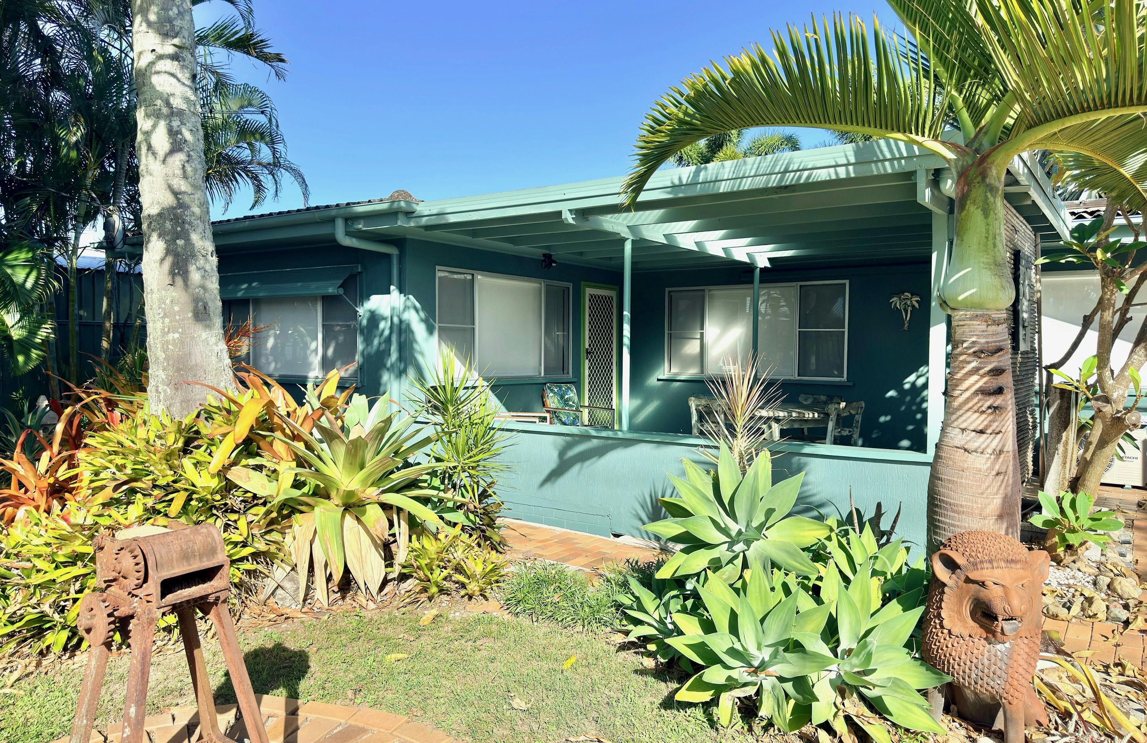 Coastal Palms Hideaway