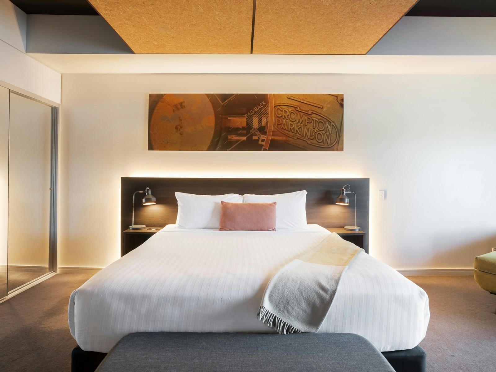 Accommodation, Gorge River Deluxe Room