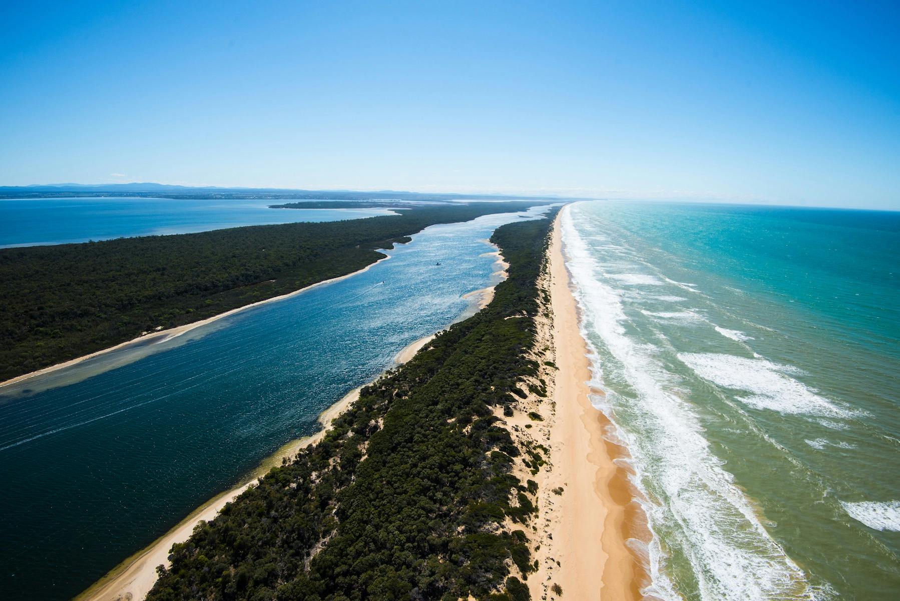 Ninety Mile Beach and the Back Lake