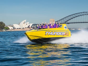 Thunder Jet Boat 快艇公司