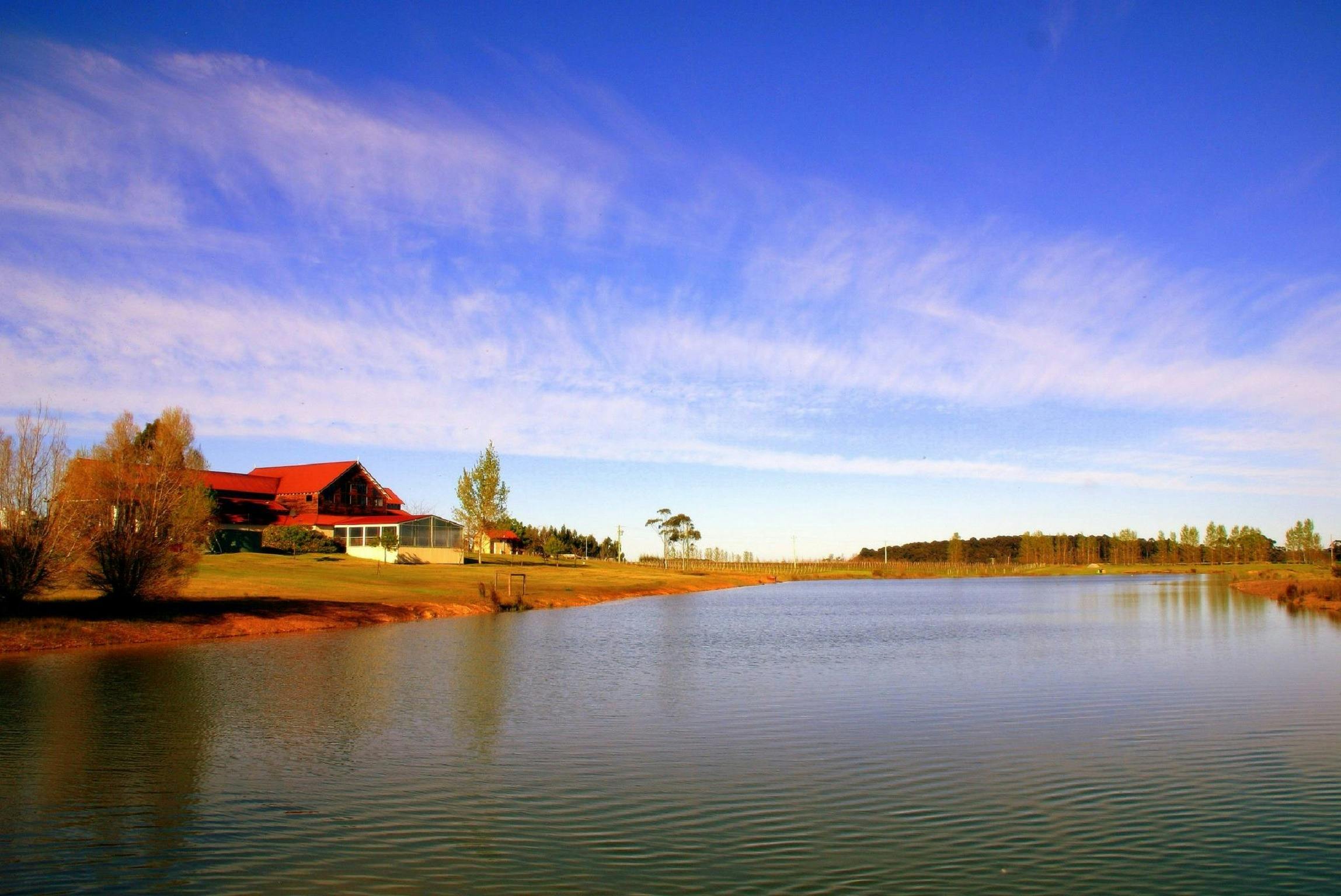 Lost Lake Wines