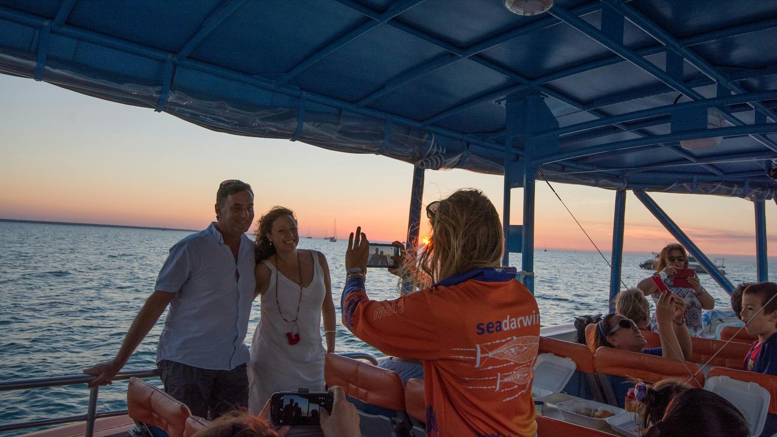 Sea_Darwin_Sunset_Cruise