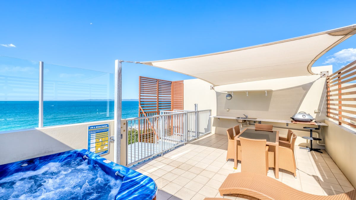 Spa and BBQ area. Level 5 Spa Penthouse Spa and BBQ area. Level 5 Spa Penthouse