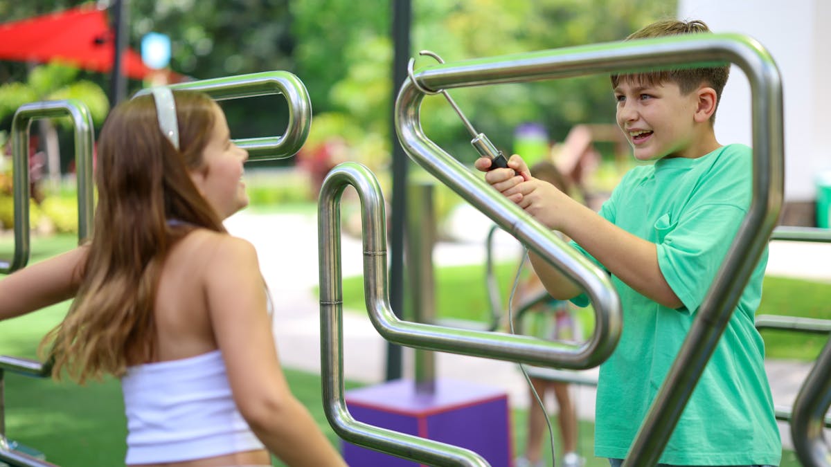Sunshine Coast best thing to do Amaze World puzzle