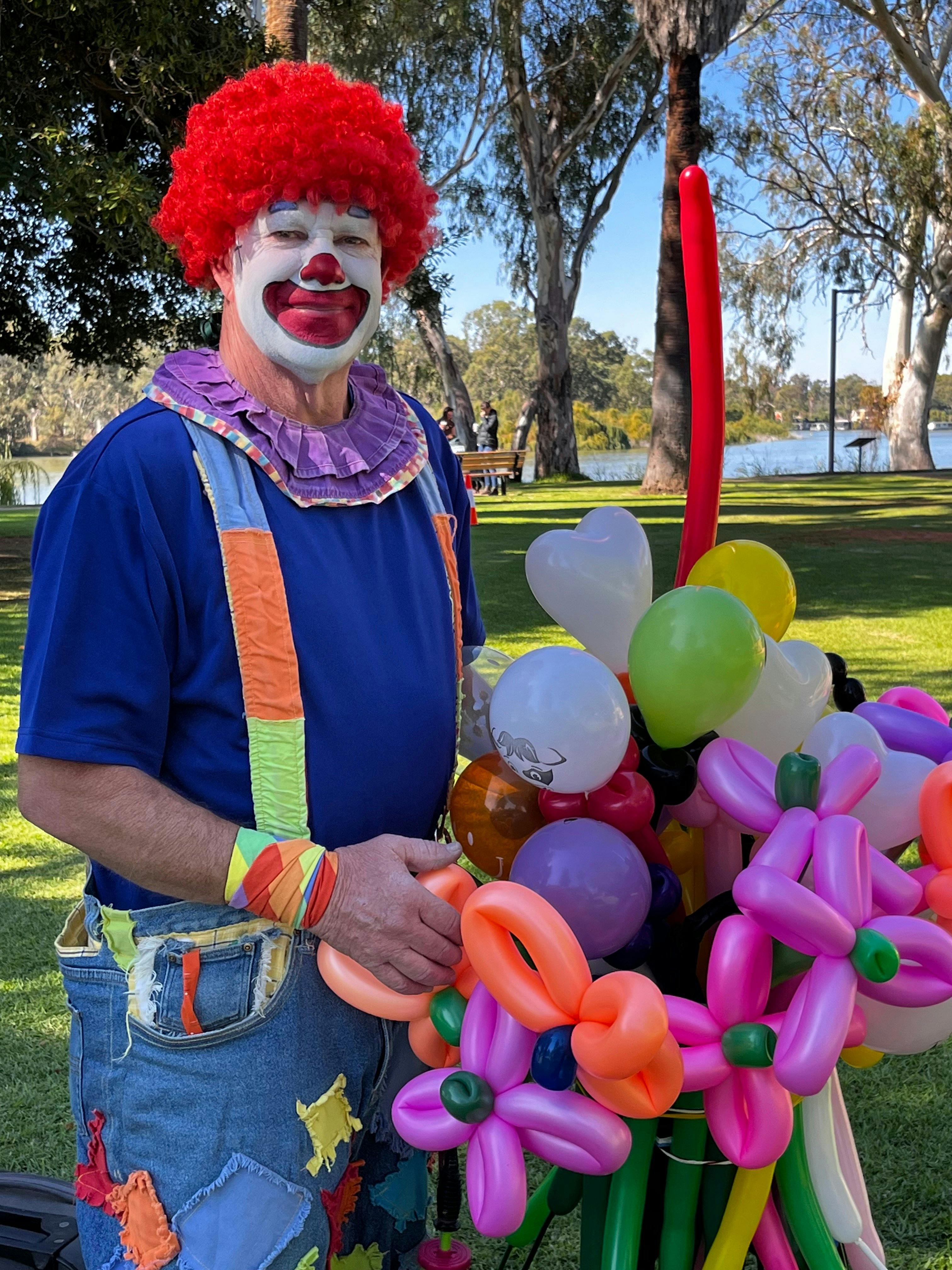 Kiwi the Clown - Renamrk Riverfront Markets
