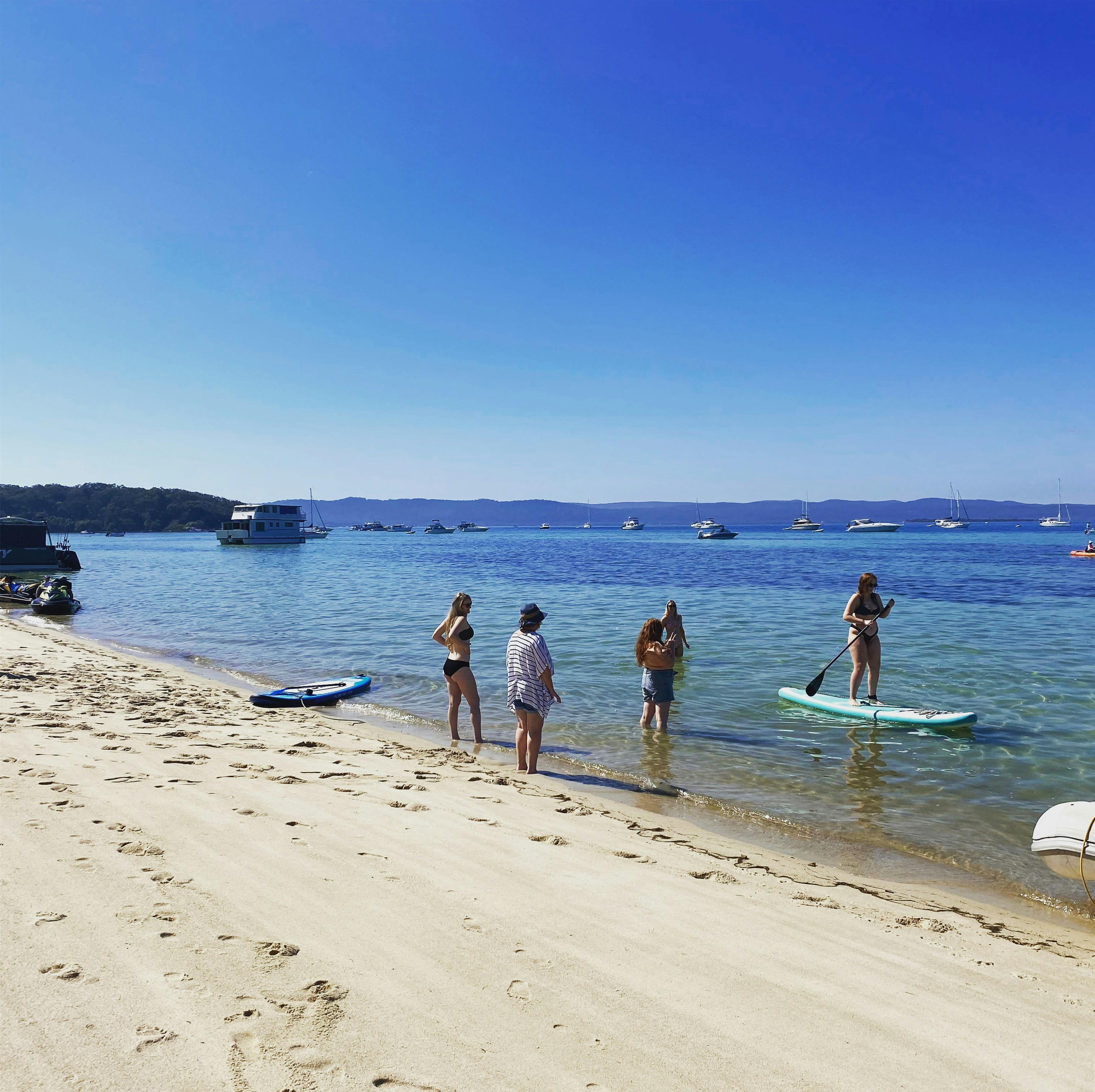 Horsehoe Bay Peel Island