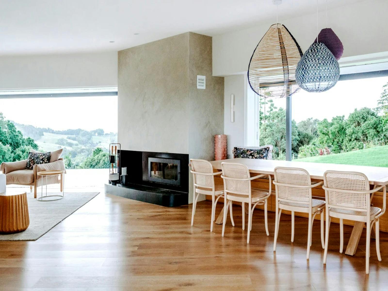 전망을 감상하며 식사하기