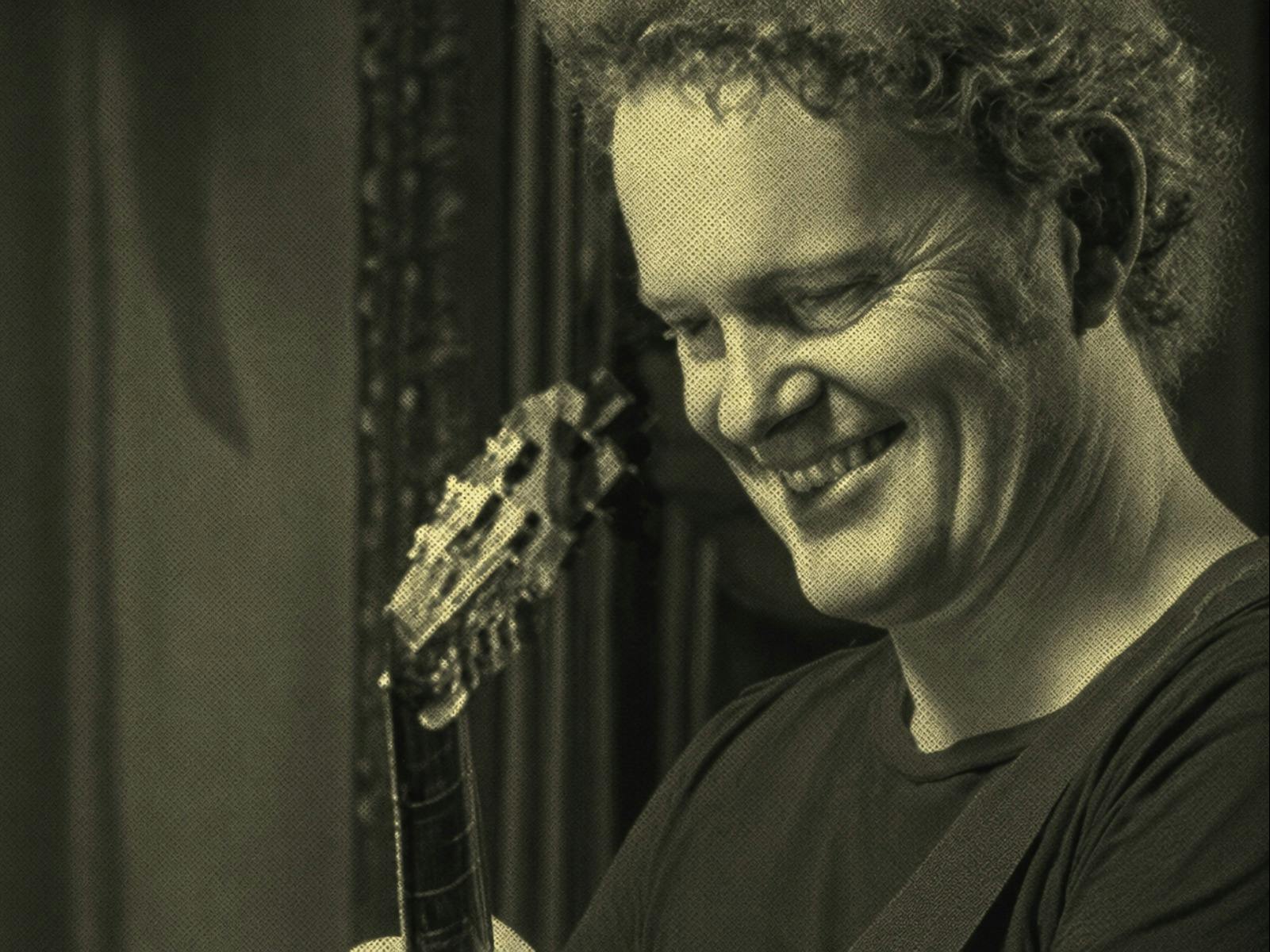 Craig McLachlan, six strings stories, man with a guitar