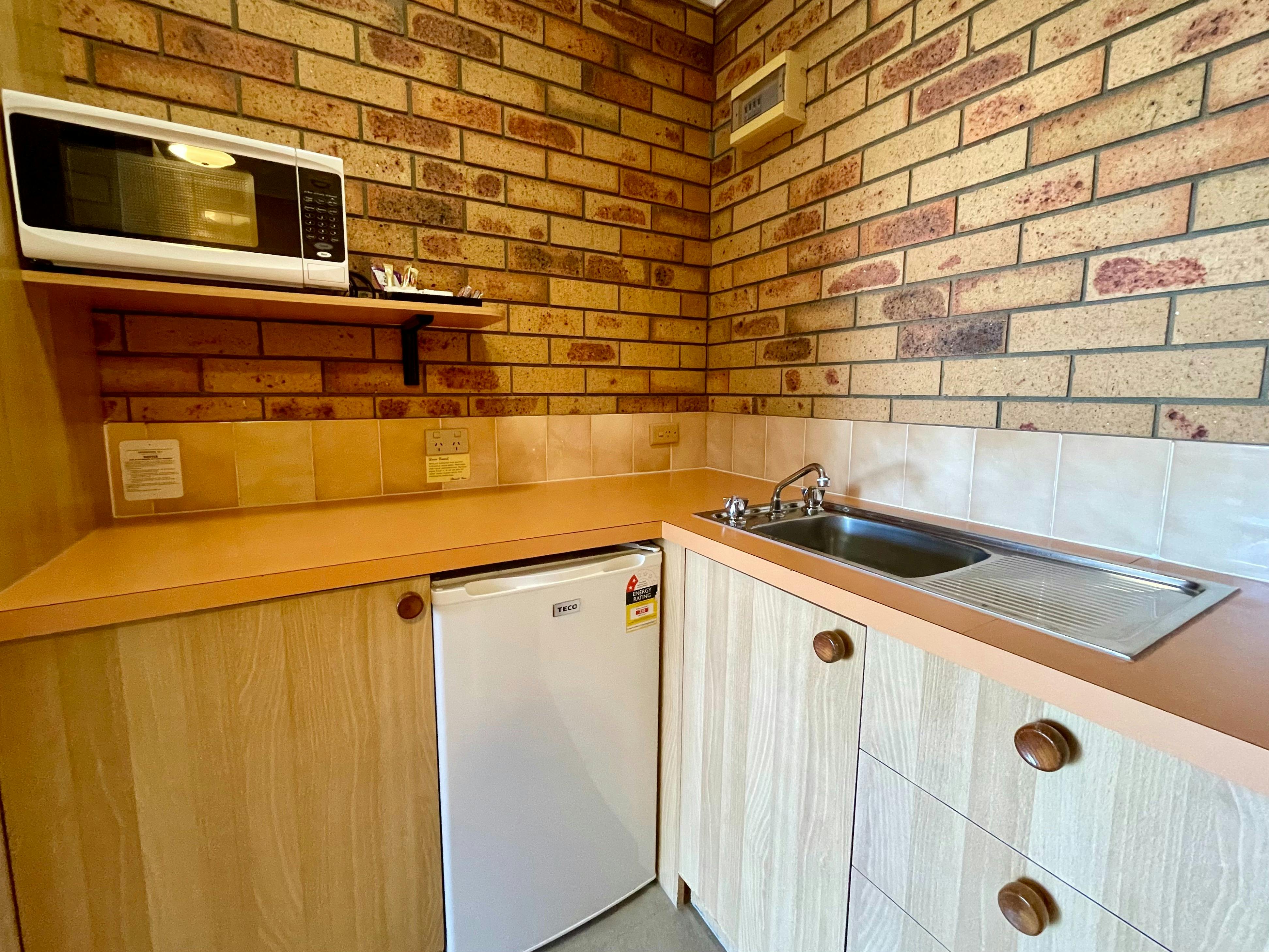 Kitchenette with sink