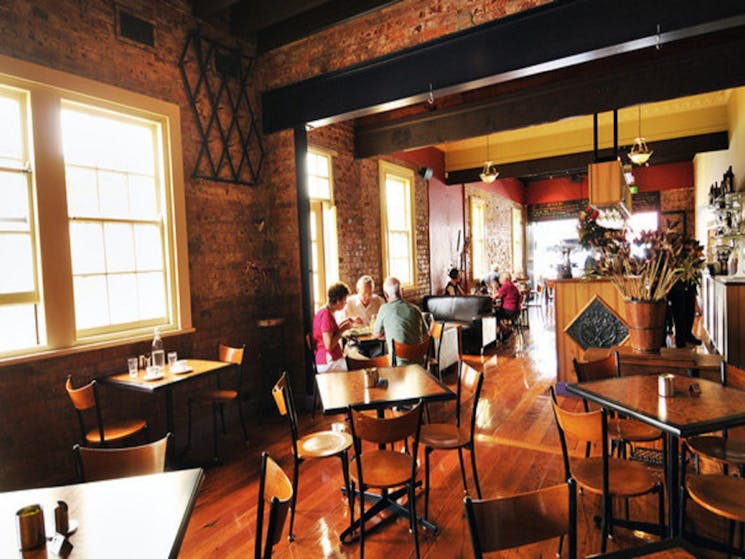 Miss Lizzie's Restaurant | NSW Holidays & Accommodation, Things to Do