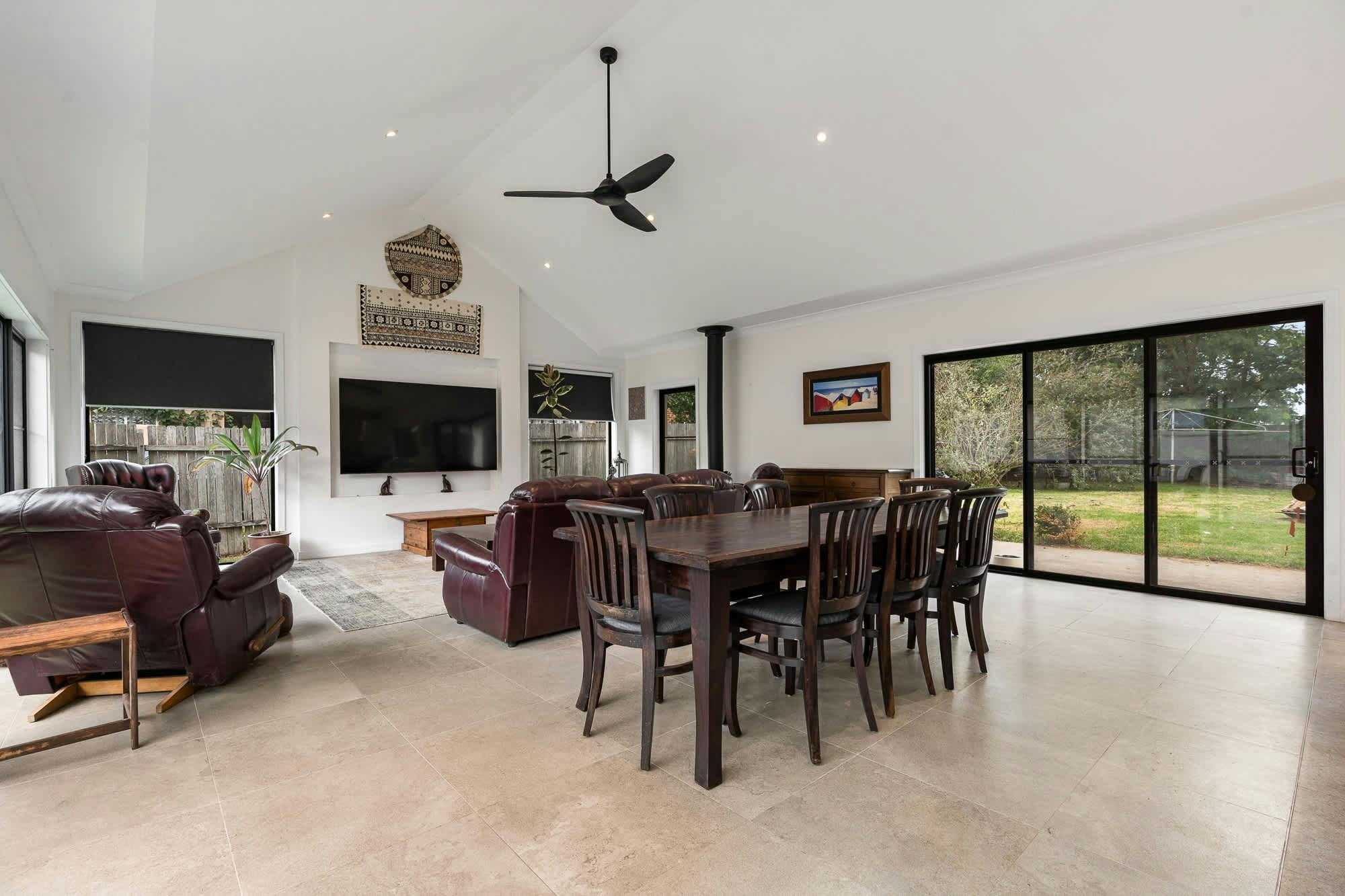 8인용 대형 식탁