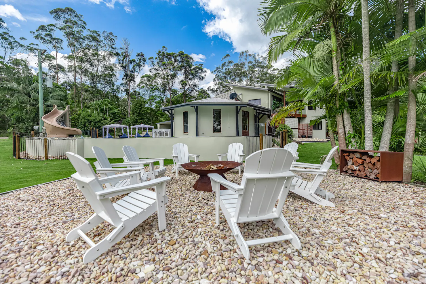 Luxury retreats Noosa Hinterland, Family-friendly resort Noosa Hinterland, Group accommodation Noosa
