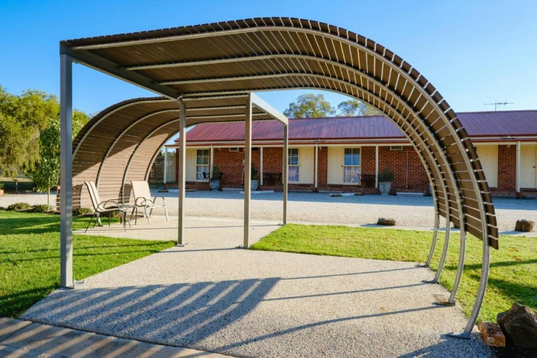 Picture showing optional outdoor seating and gathering place.