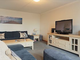 LOUNGE ROOM WITH WII, GAMES, DVD'S, TOYS FOR THE KIDS, MAGAZINES   & BOOKS