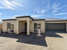 #mountgambieraccommodation#mtgambierapartments#mtgambieraccommodation#stayatmountgambier