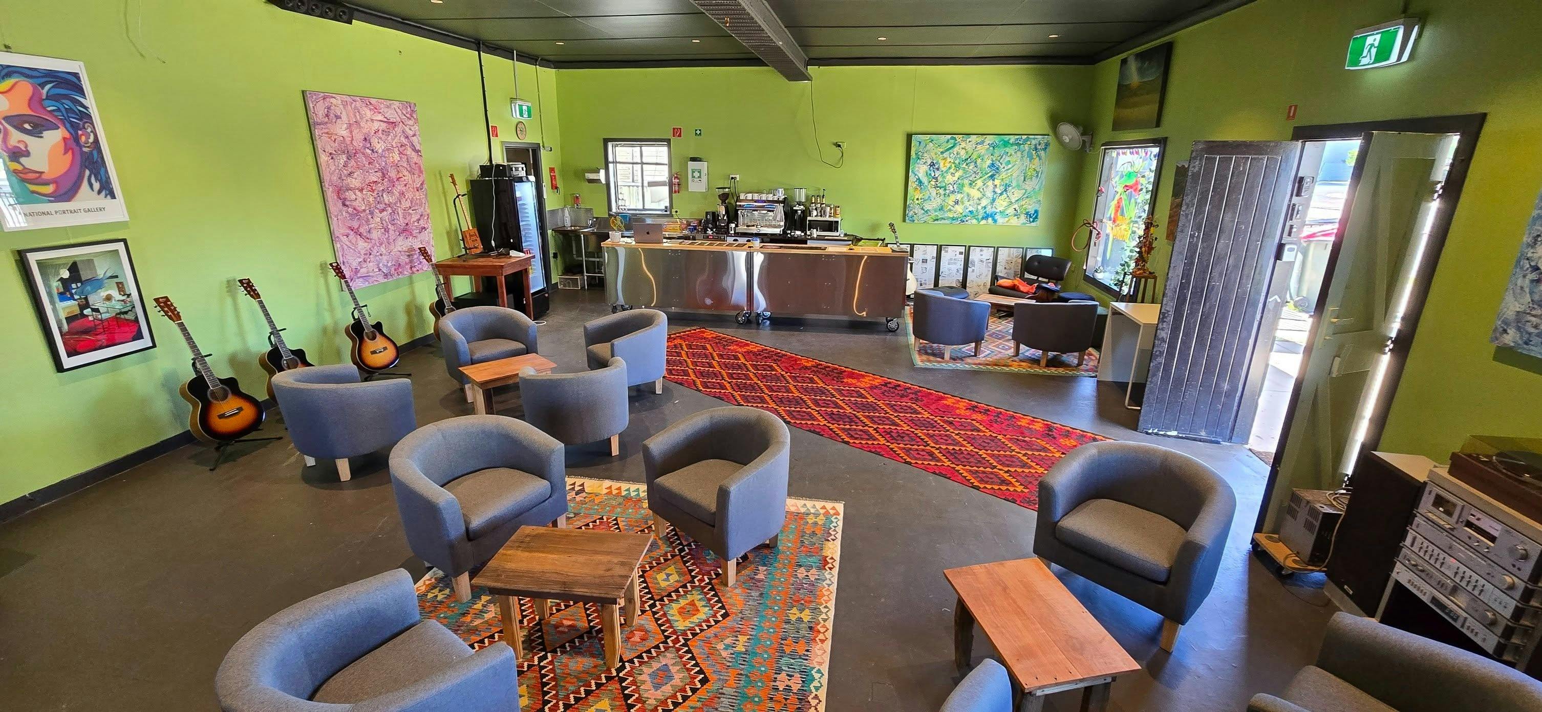 King Parrot Studio