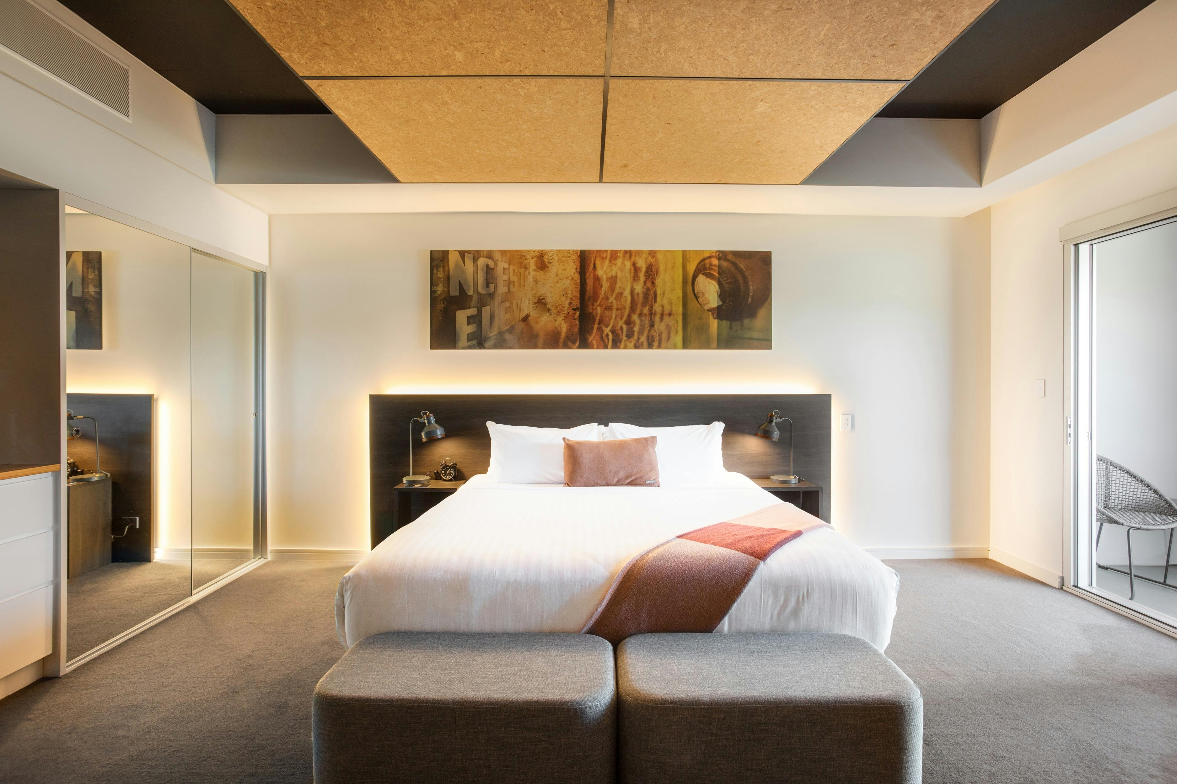 Gorge River Room
