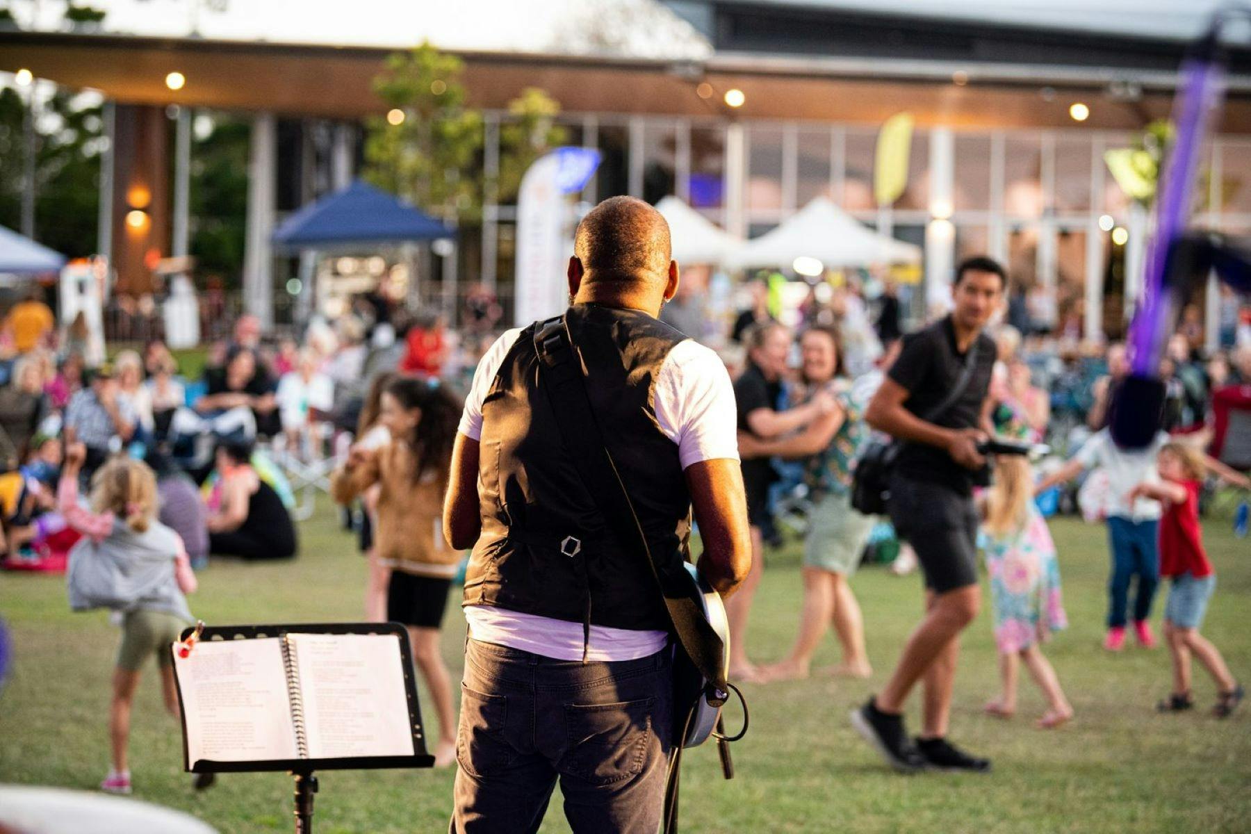 Food N Groove Fridays - Hervey Bay