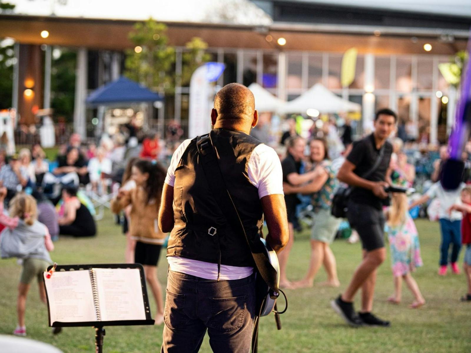 Food N Groove Fridays - Hervey Bay