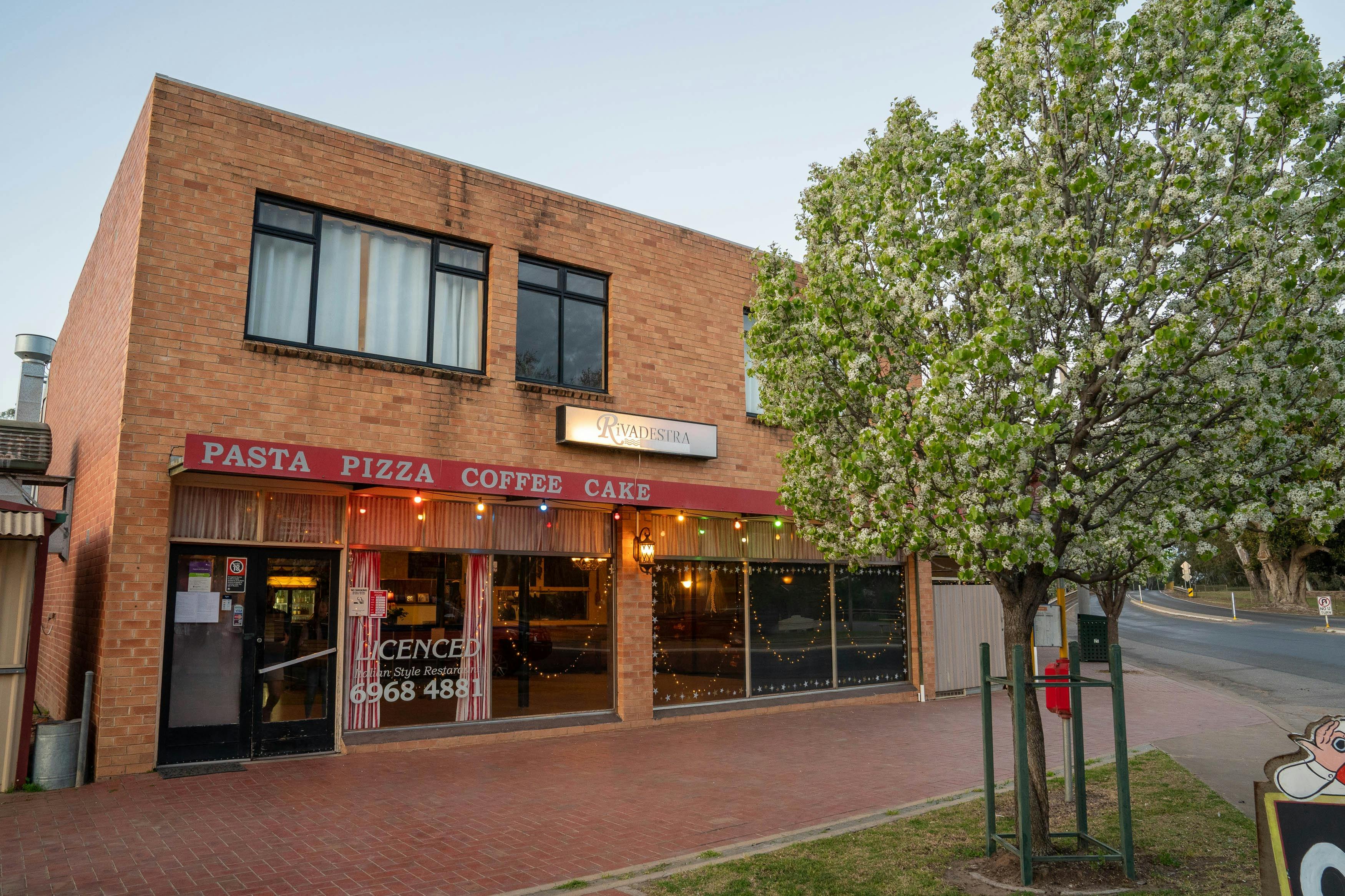 Darlington Point, Murrumbidgee River, pizza, Riverina, Kidman Way