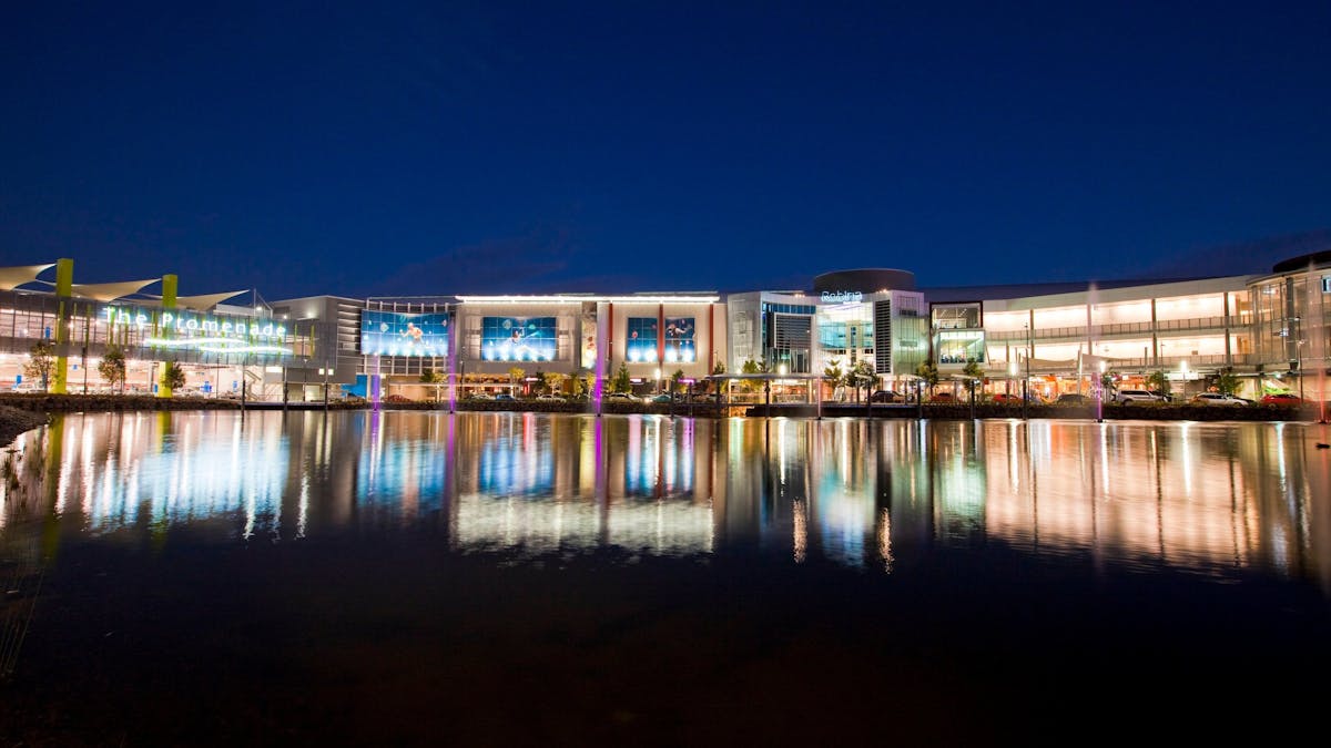 Robina Lakeside rest