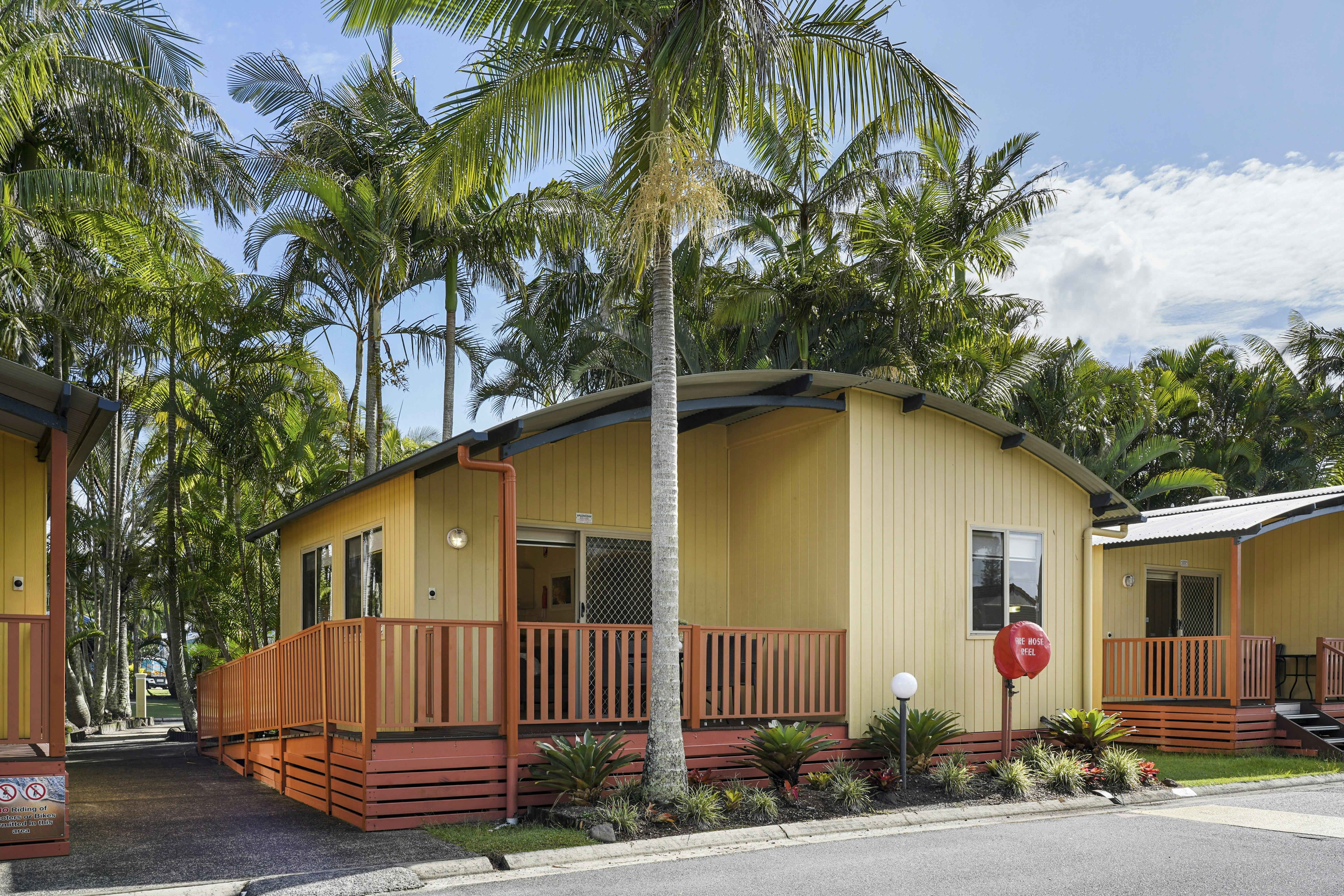 Holiday Lodge (2BR)