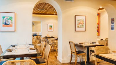 Lanterne Rooms  interior