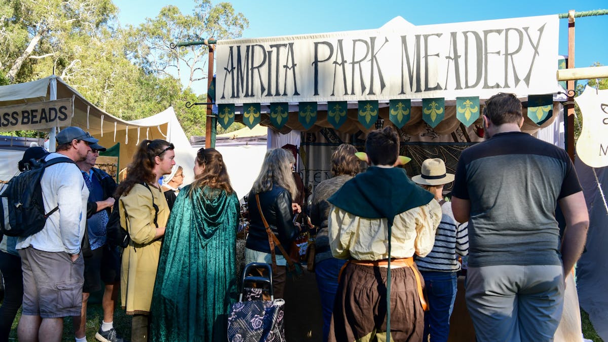 Hear ye, hear ye, get your mead here