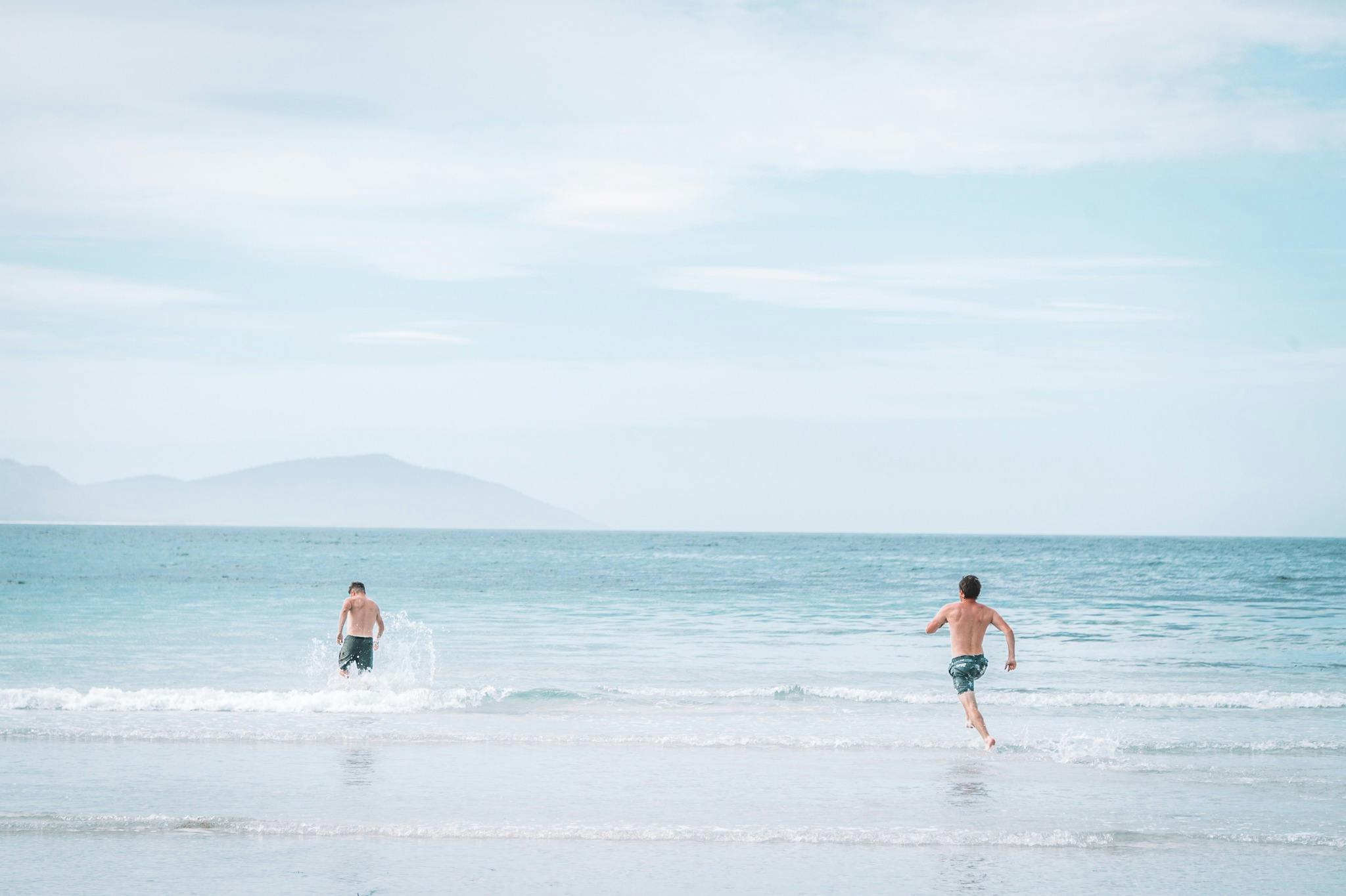 Friendly beaches swim Tasmania