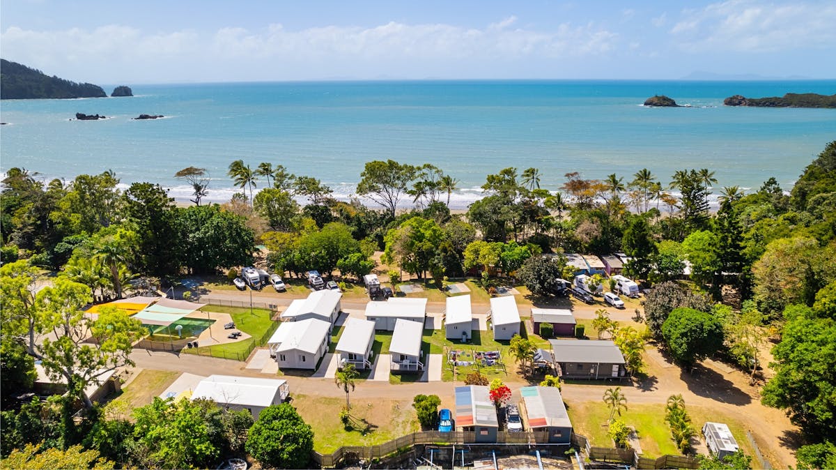 Cape Hillsborough Nature Tourist Park