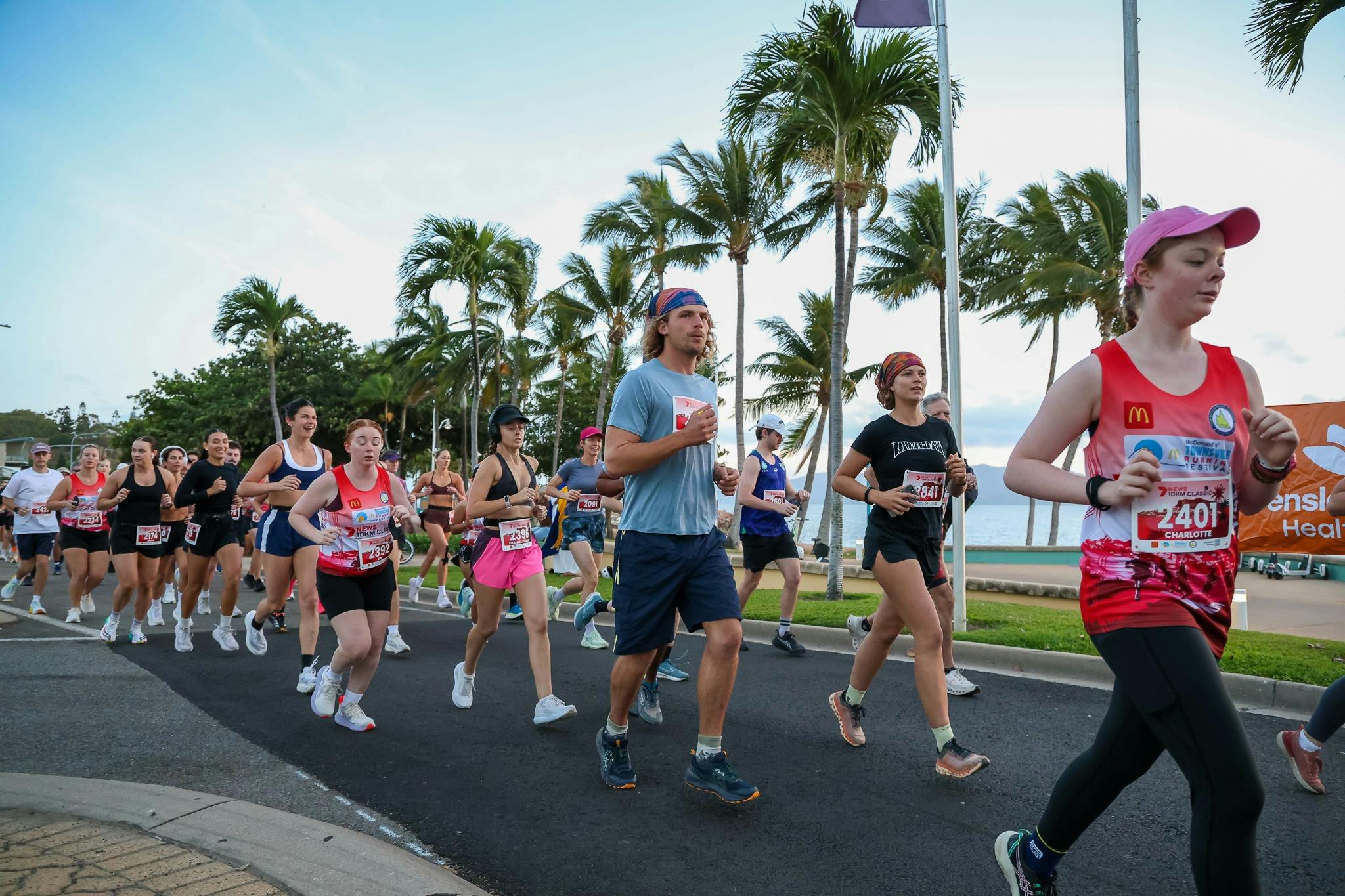 runners with Palm Trees Townsville
