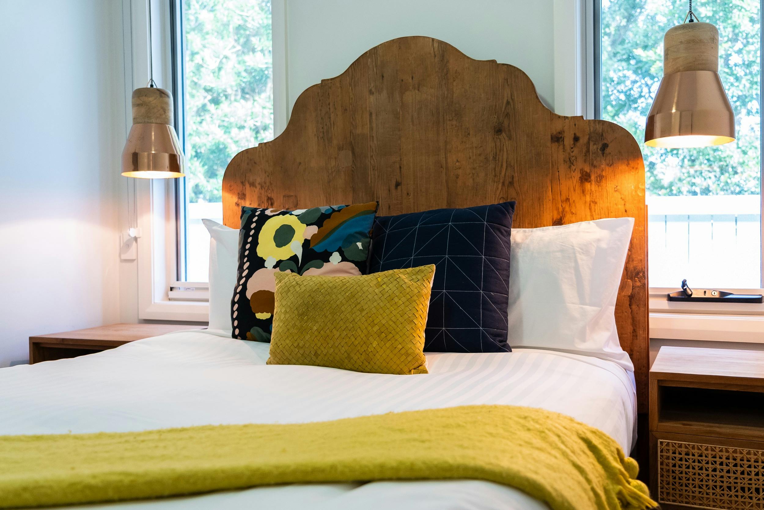 네스트 사진작가 러셀 퀸