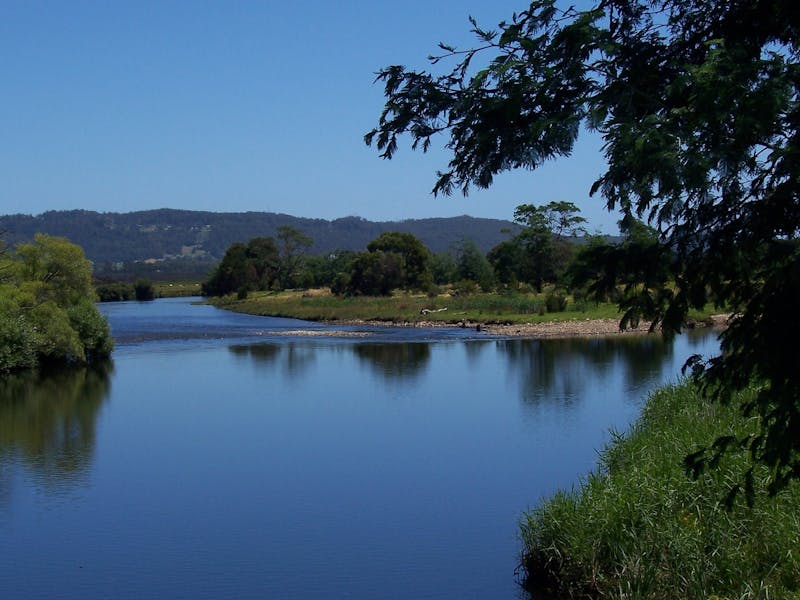 Beside the Mersey River Parklands