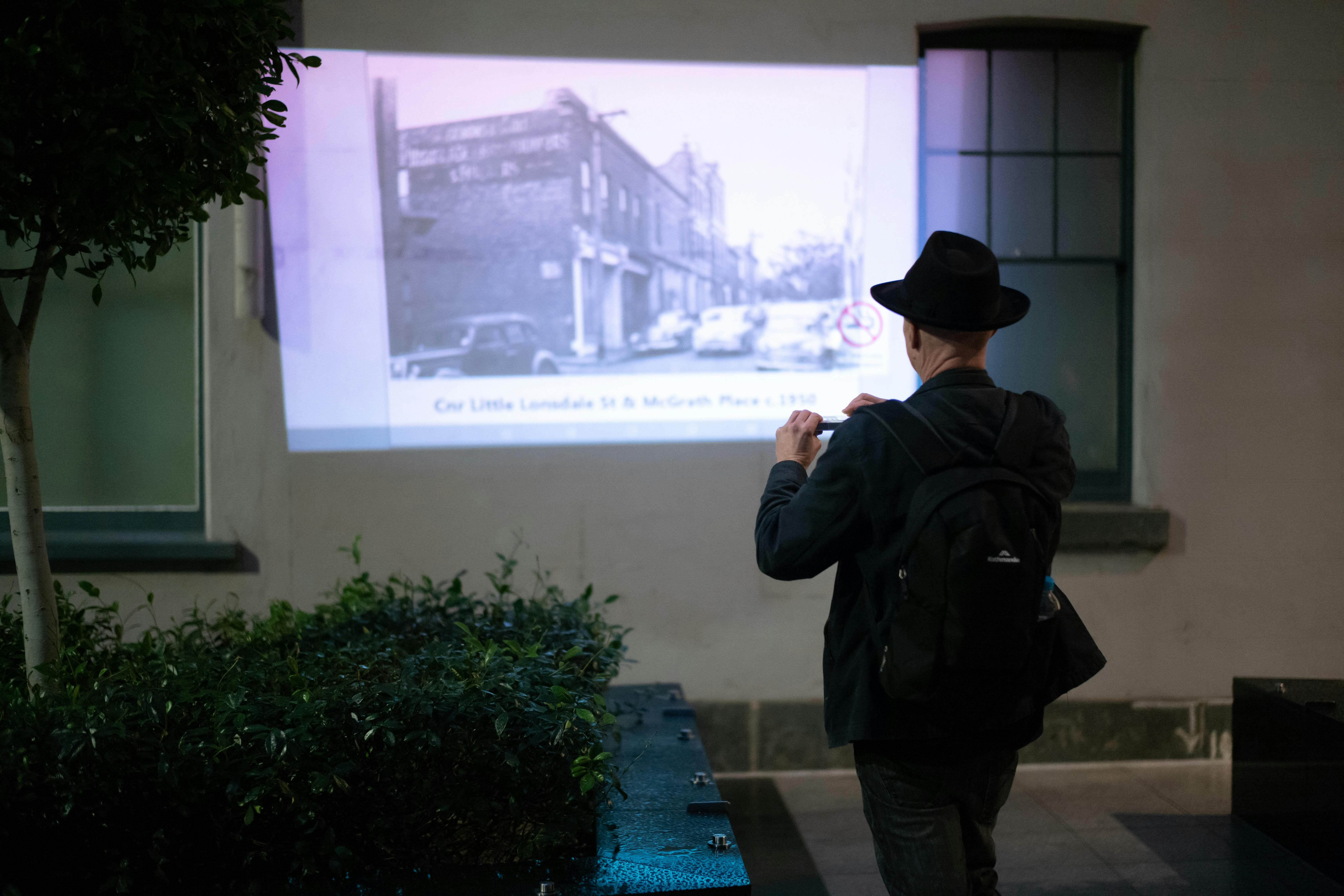 Night tour with projector