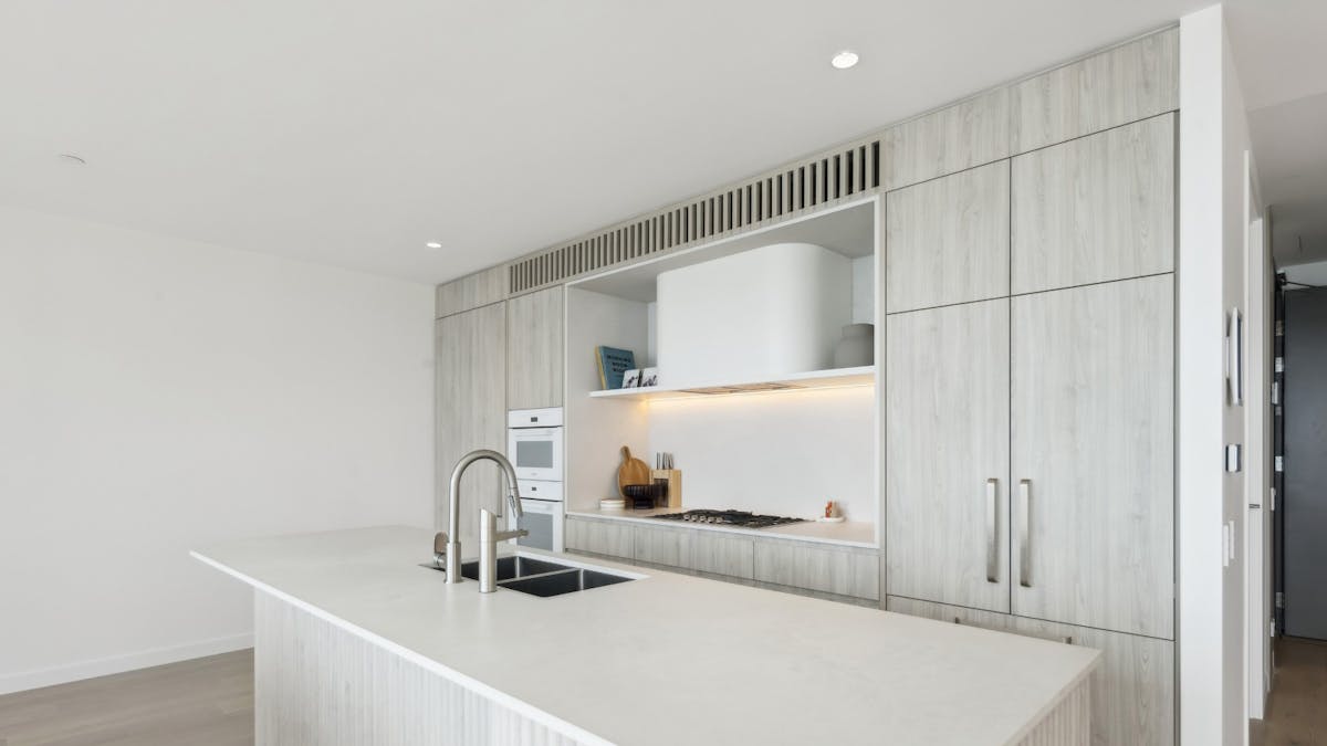 3 Bedroom unit in Burleigh - Kitchen