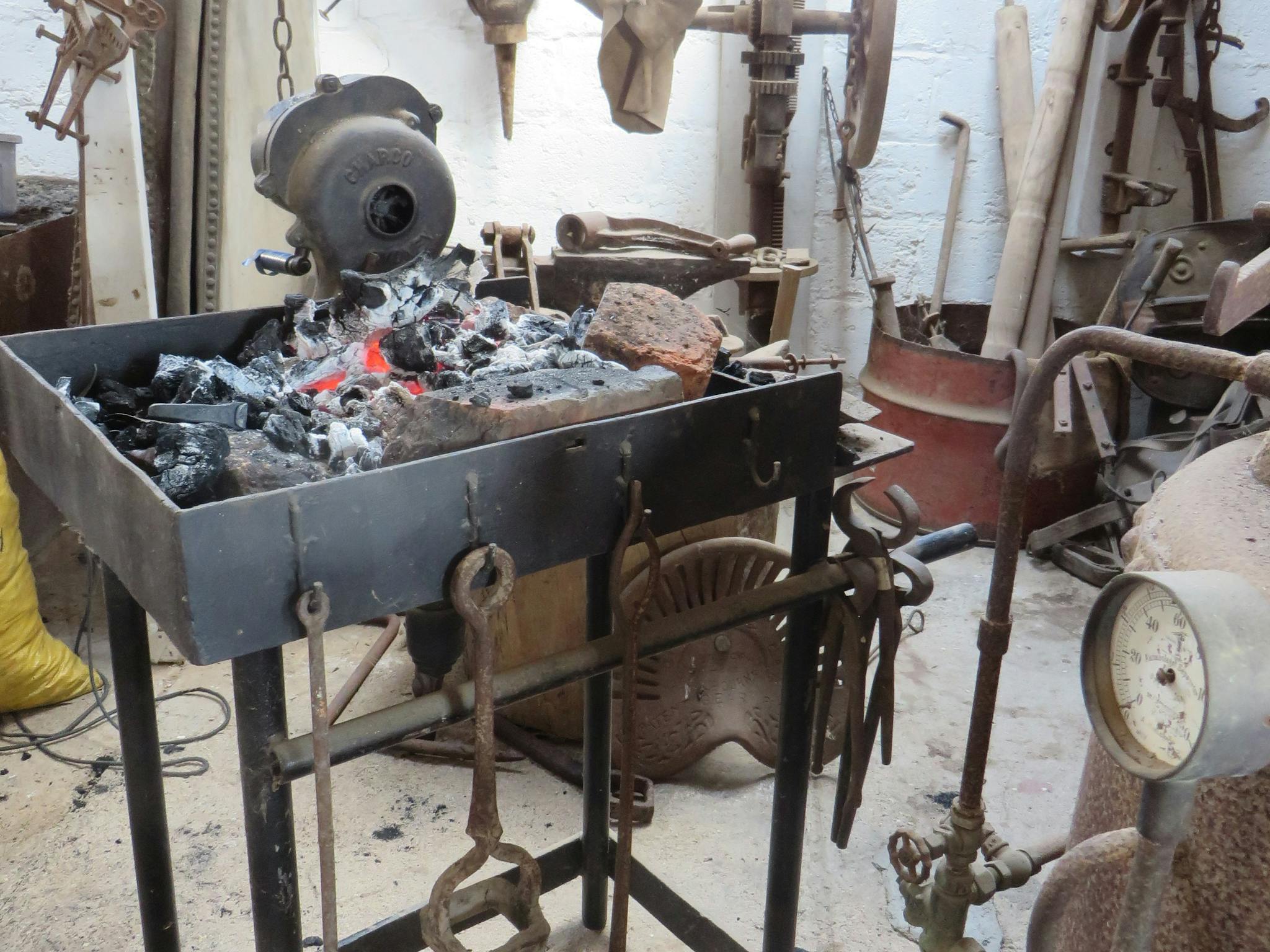 Portable forge