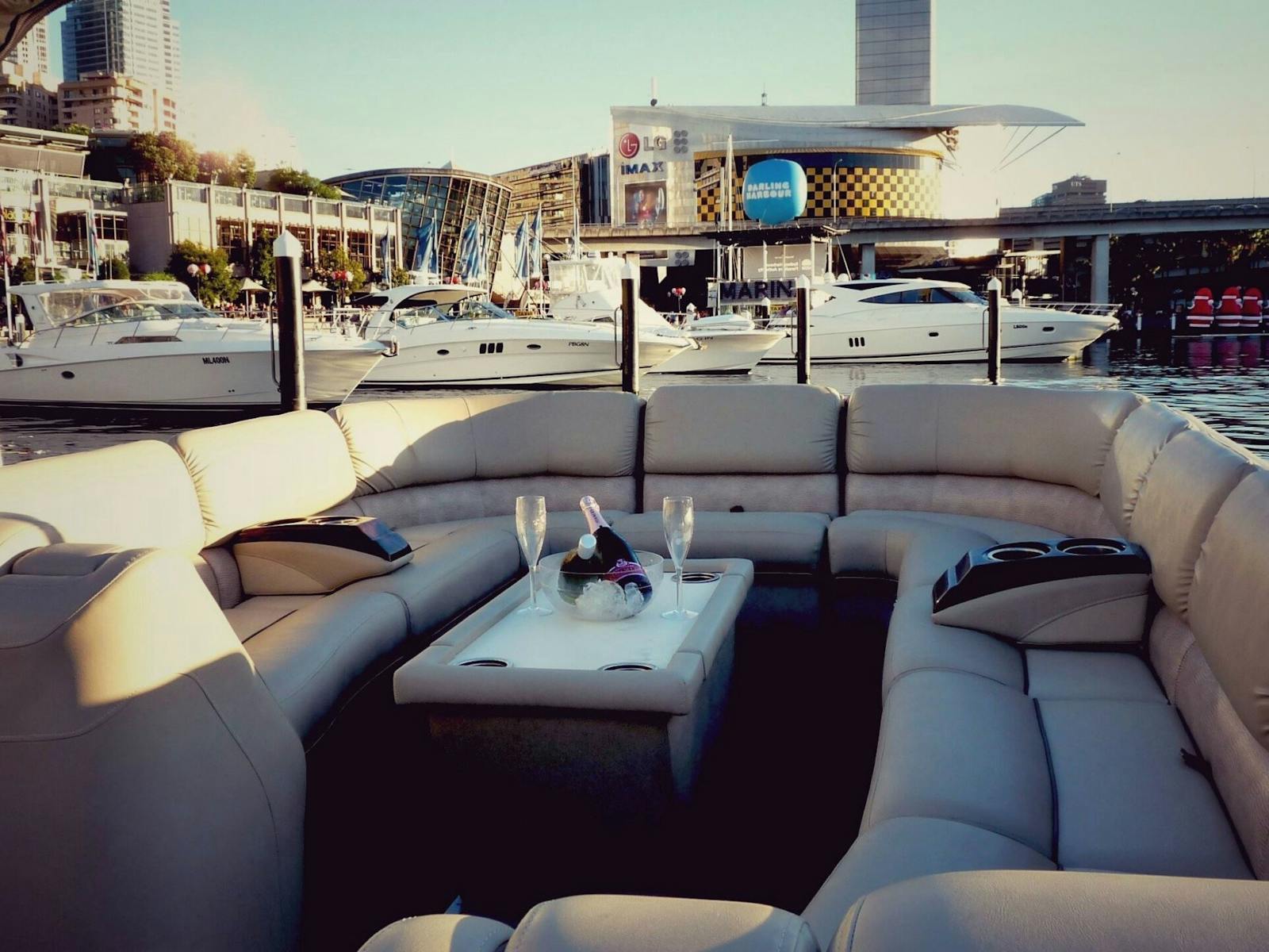 Ucruise Sydney Luxury Floating Lounge