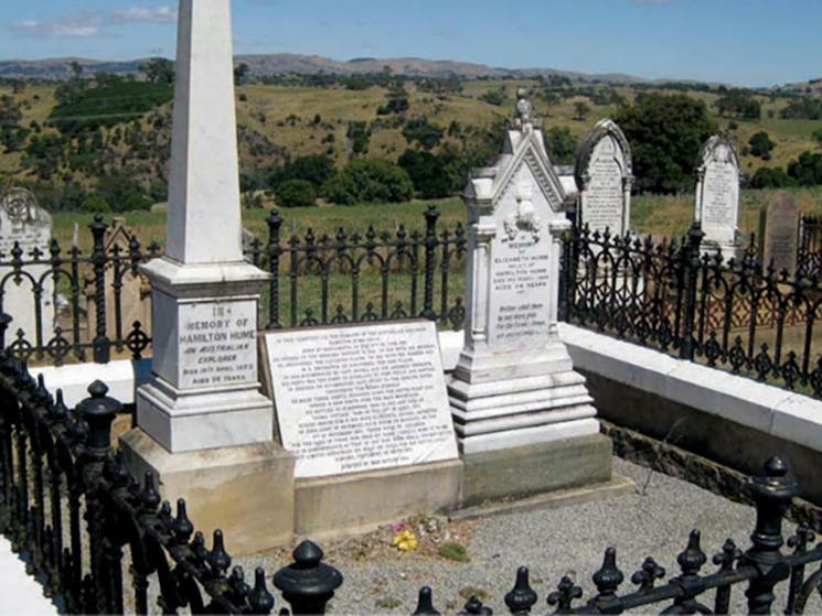 Hamilton Hume's Grave
