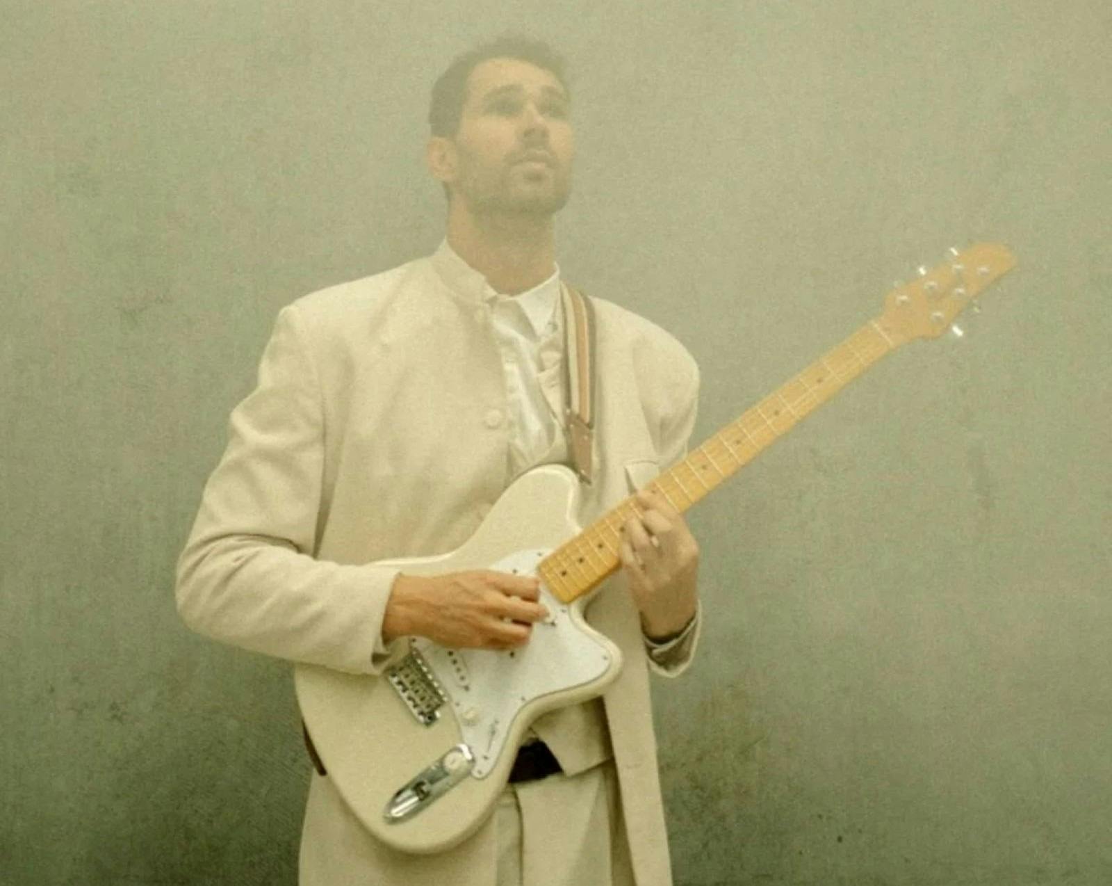 Ernst Aines - Shifting Scenes