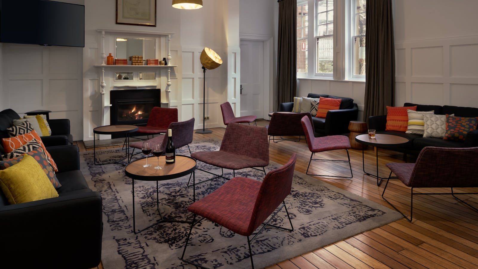 1898 Restaurant & Bar