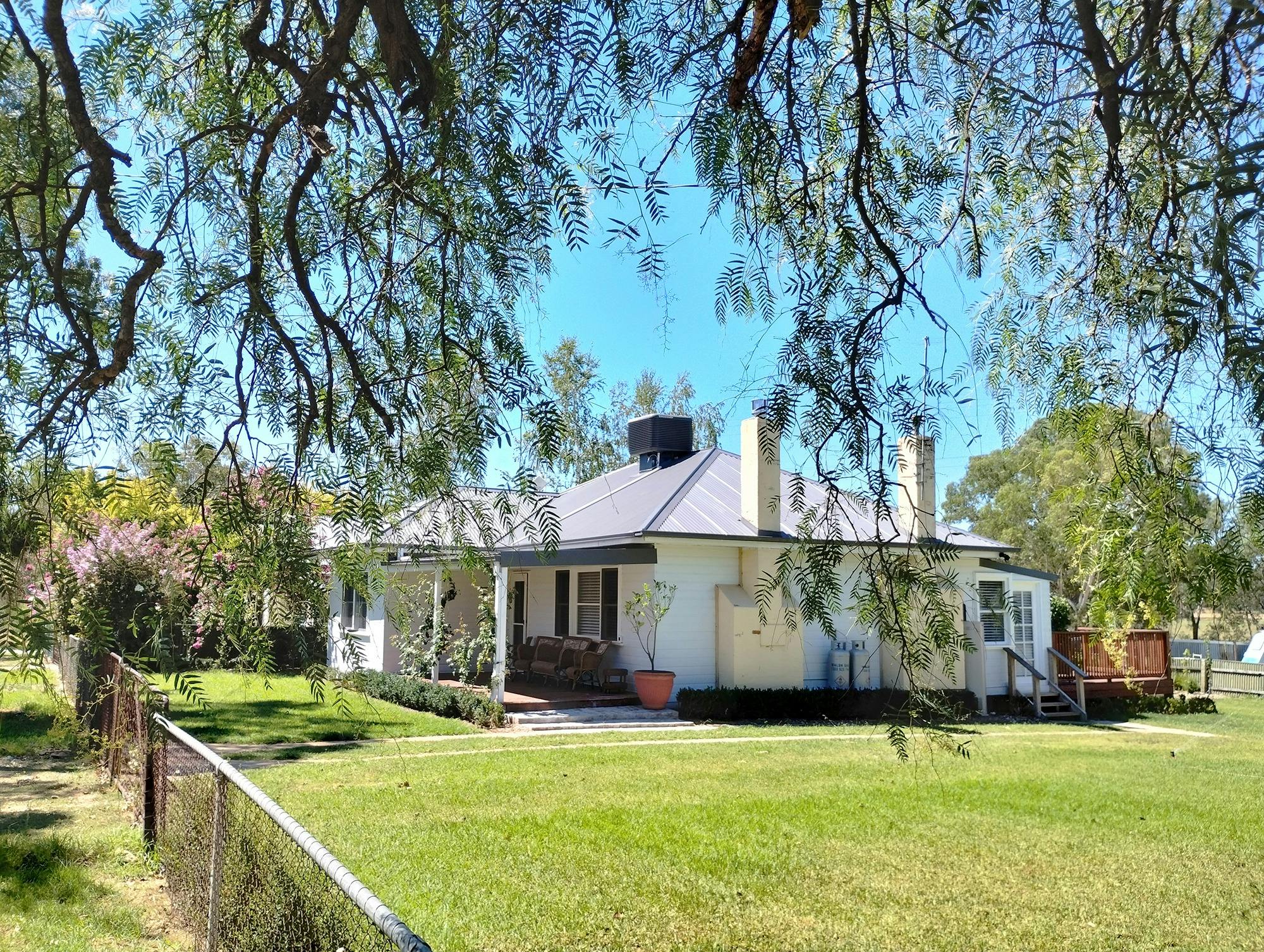 A front view of Milawa Cottage