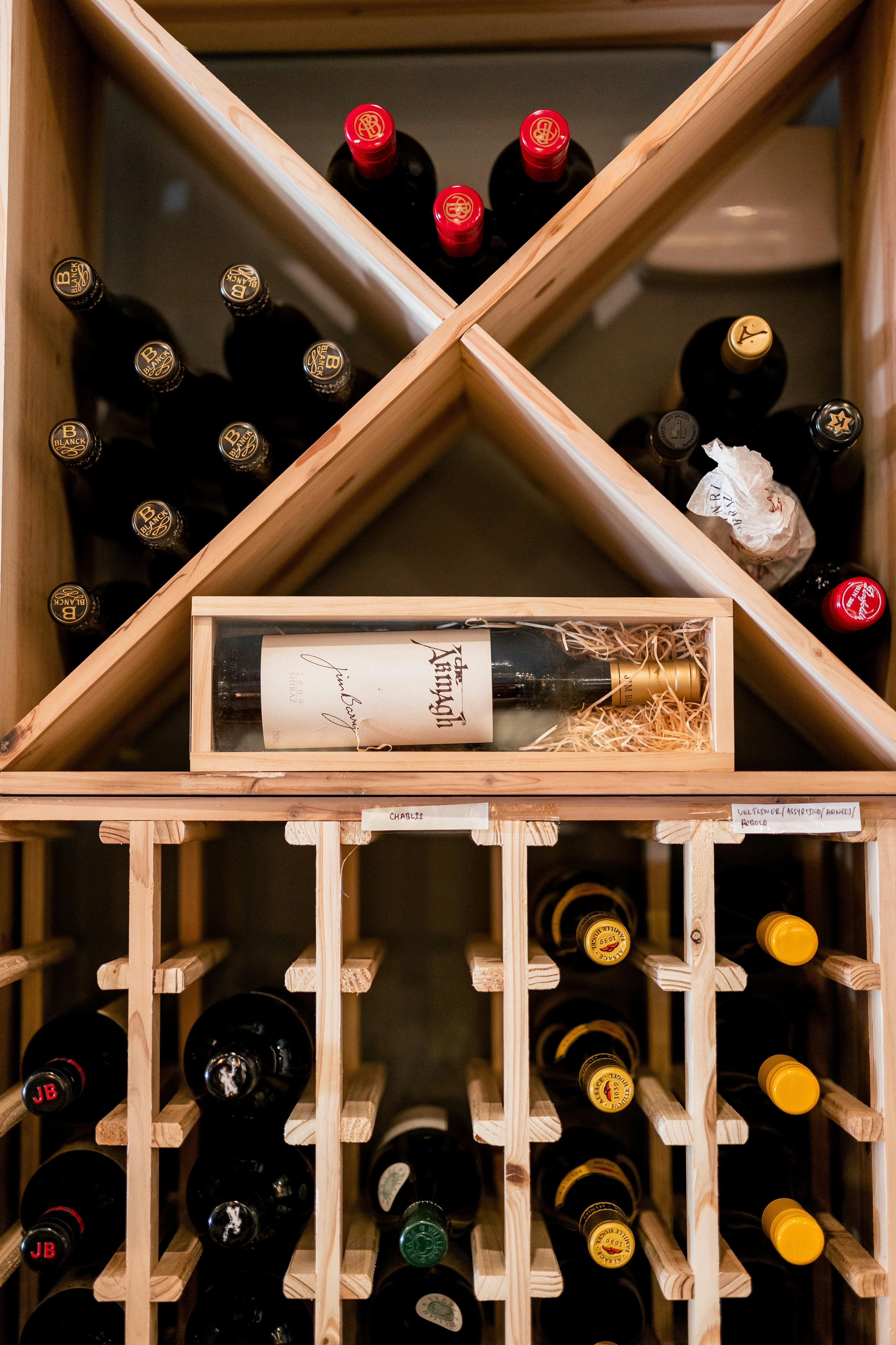 INDII FLAVOURS - Wine Room