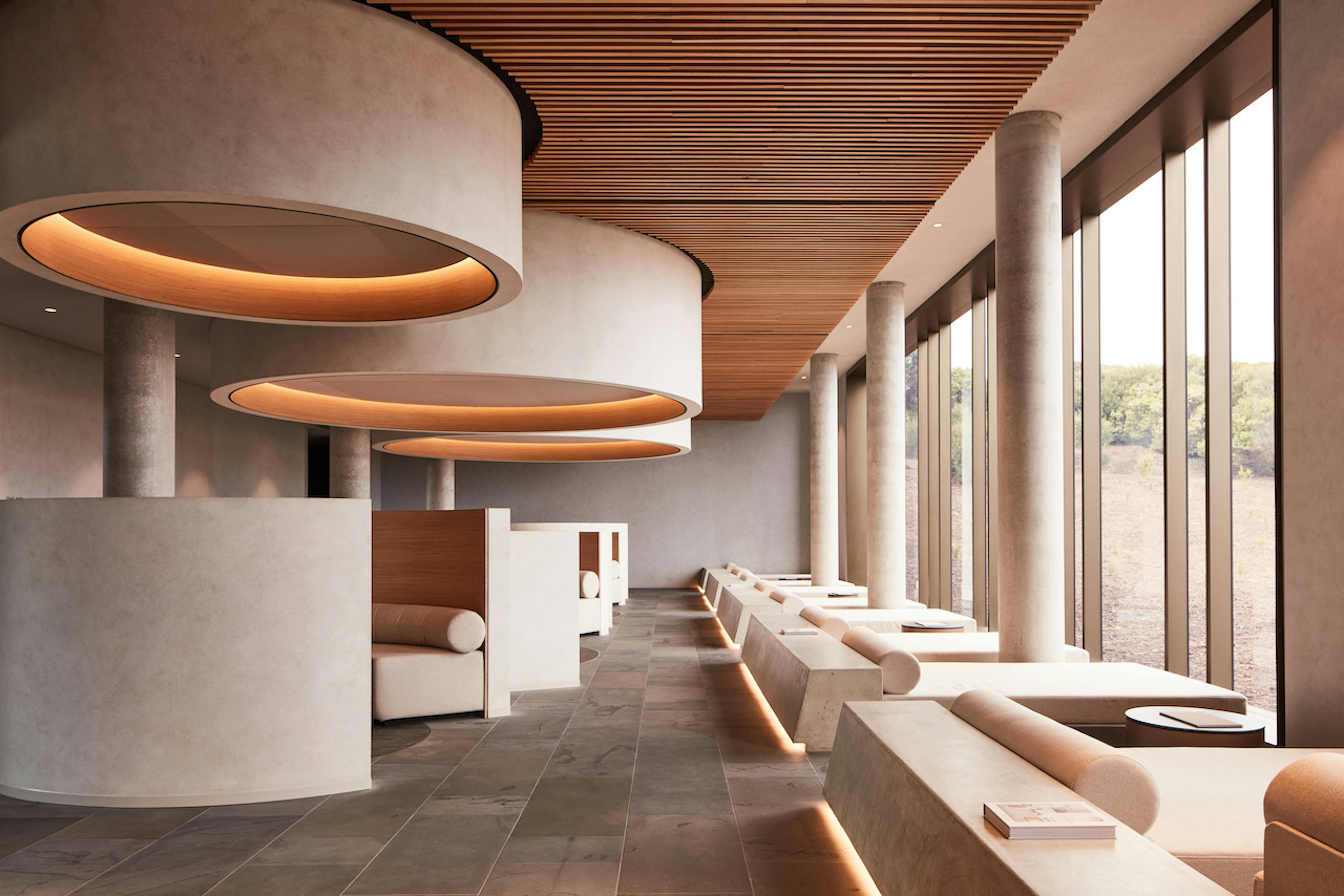 ALBA THERMAL SPRINGS LOUNGE AREA