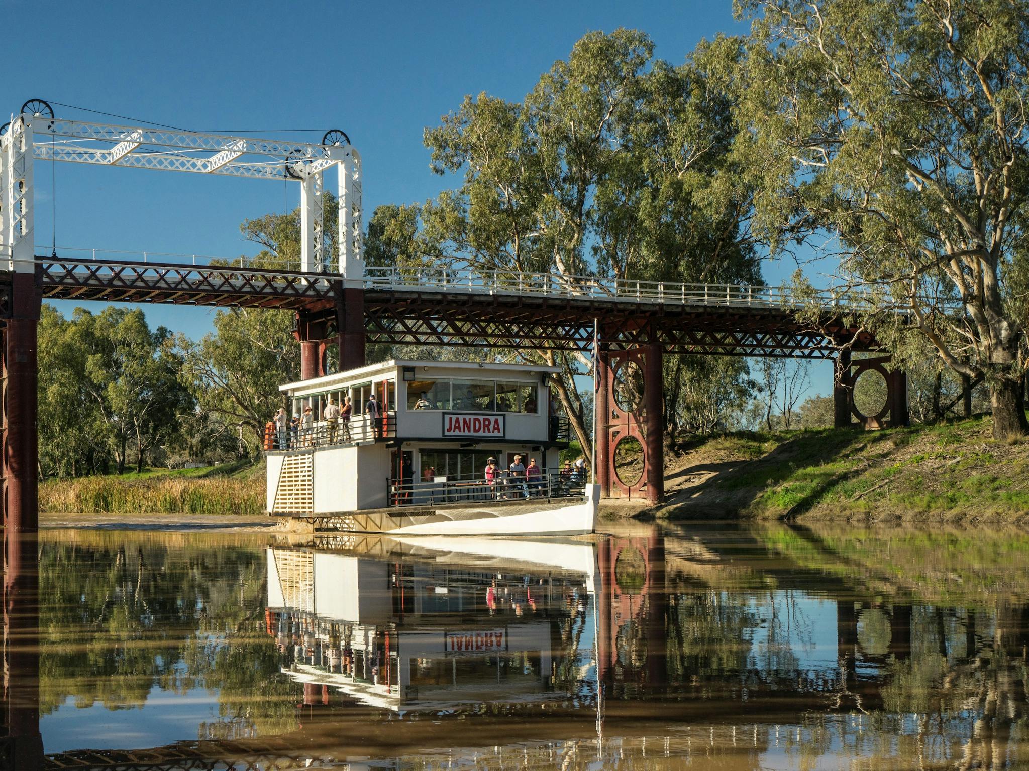 Jandra Paddleboat Bourke Visitnsw Com Jandra Paddleboat Bourke Visitnsw Com
