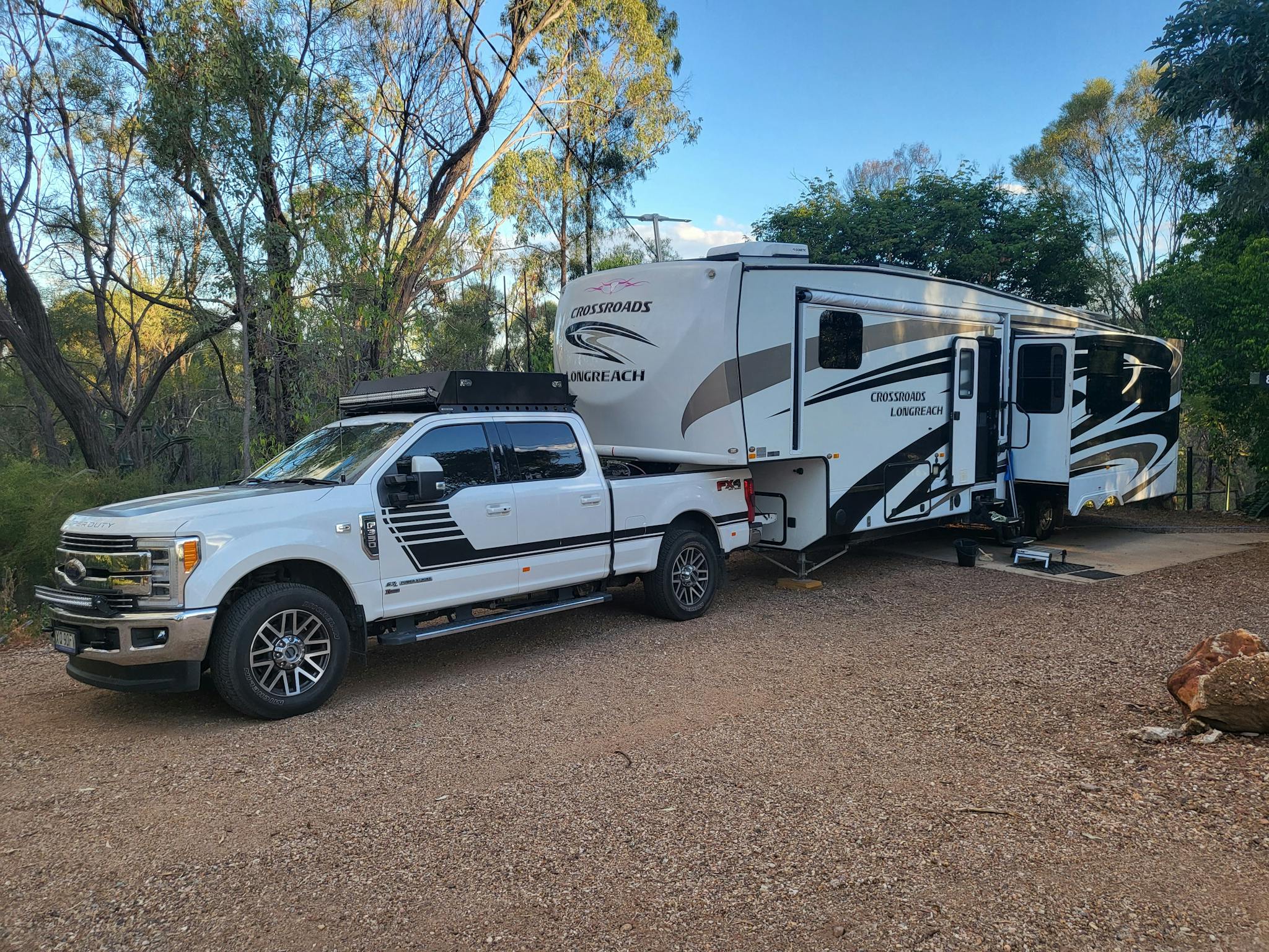 We can accomodate very large rigs We can accomodate very large rigs