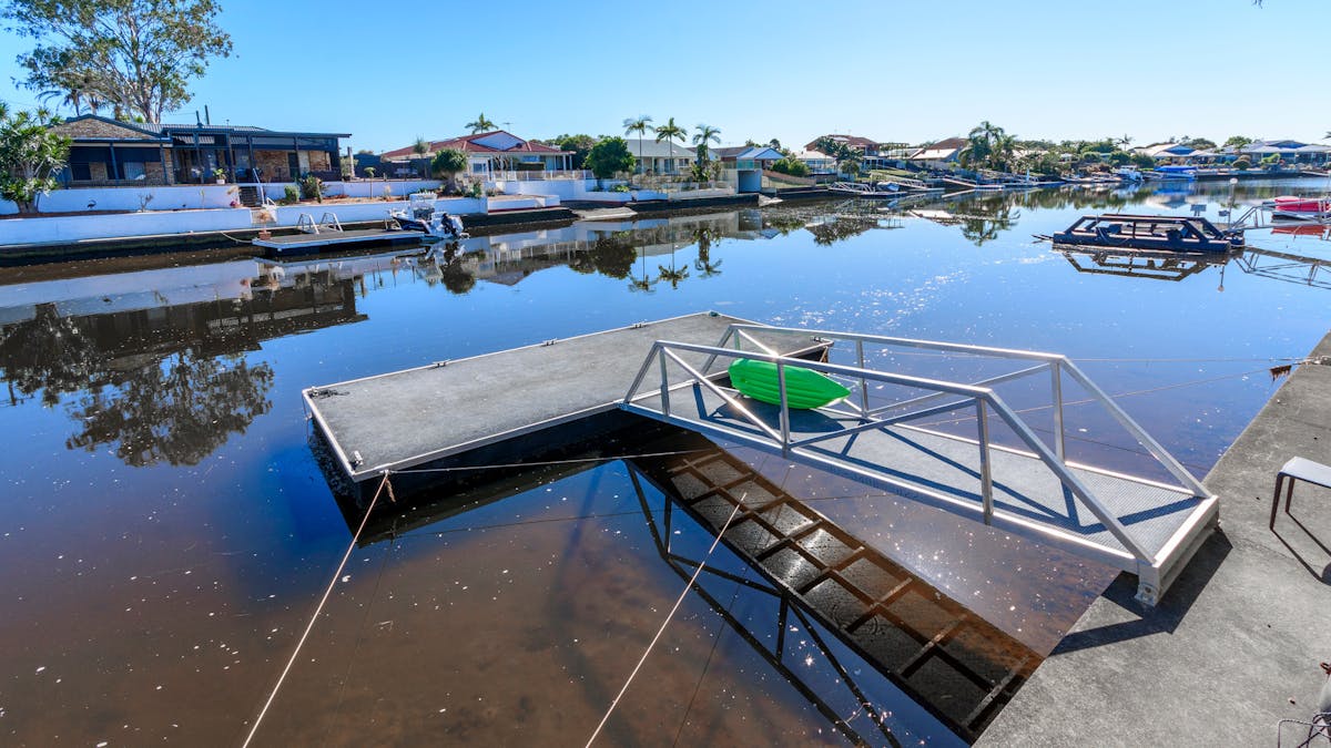 Pontoon