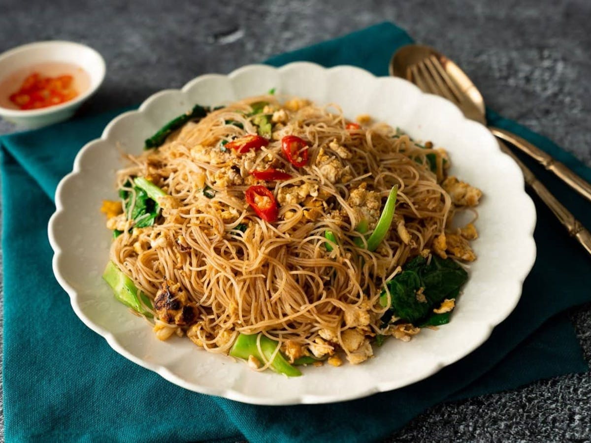 Enjoy a variety of asian cuisine including stir fried noodsles and the alltime favourite Spring Roll