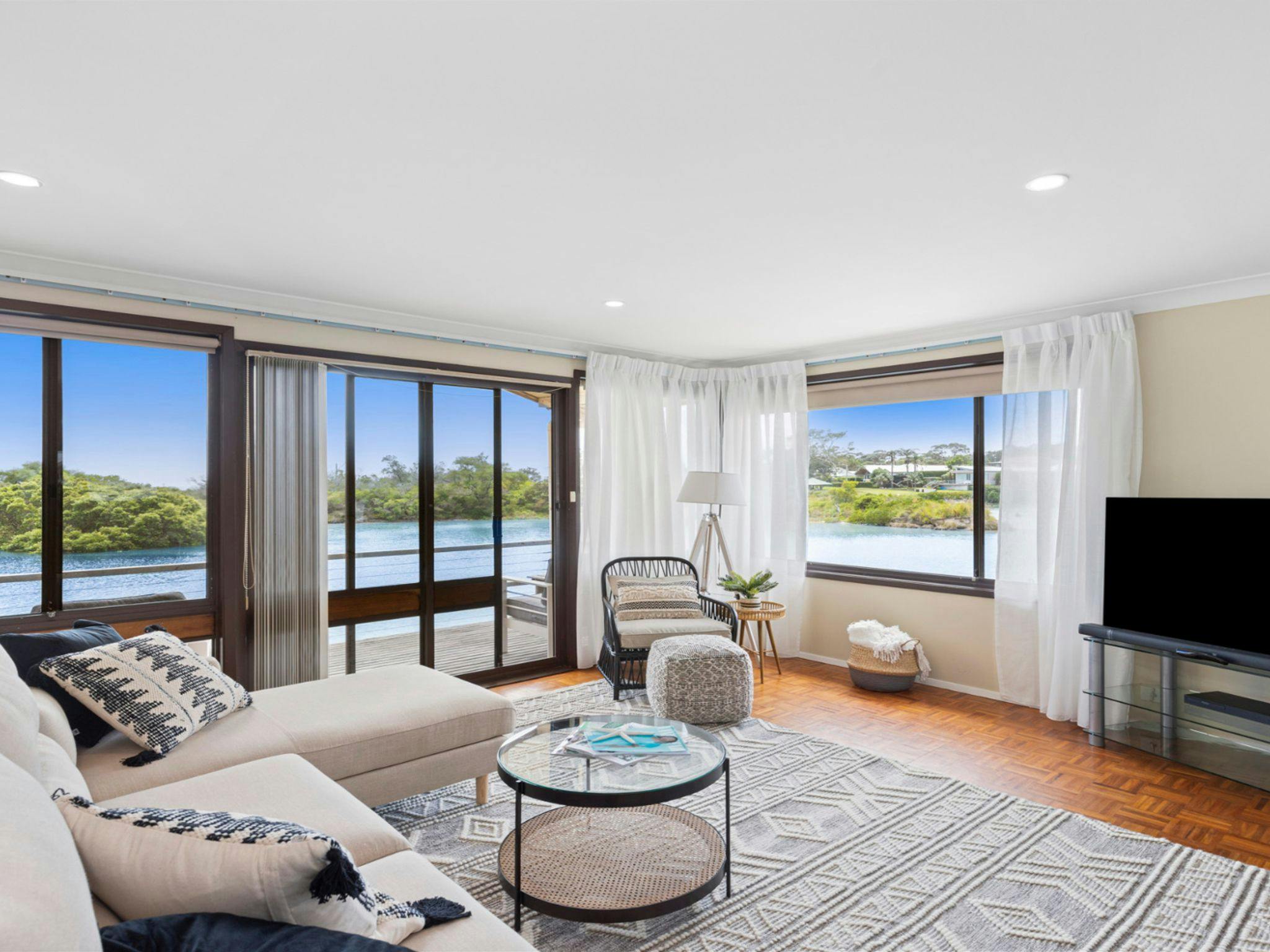 Watersedge - Currarong